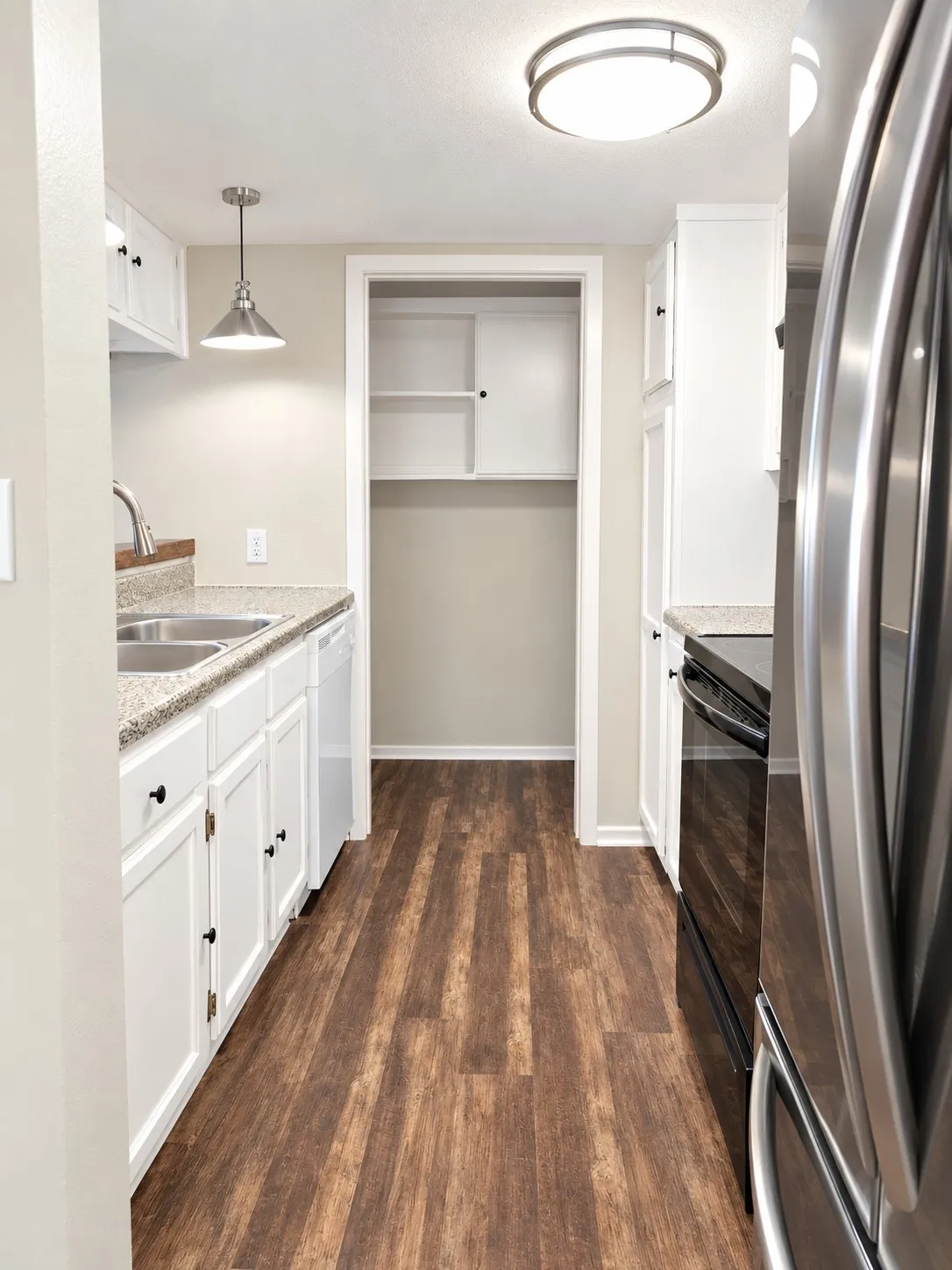Condominium For Sale in Dallas County , 4653 Country Creek Drive 1124, Dallas, Texas 75236, 2 Bedroom, 2 Bathroom, Garage spaces, 1,046 Sqft, built in 1974, mls#21379387, Real Estate Agent in Dallas, Homes For Sale in Dallas county, Homes For Sale in Dallas, Realtor in Dallas Texas, Real Estate Brokerage Independent Realty Texas, Luminita Cordes Realtor