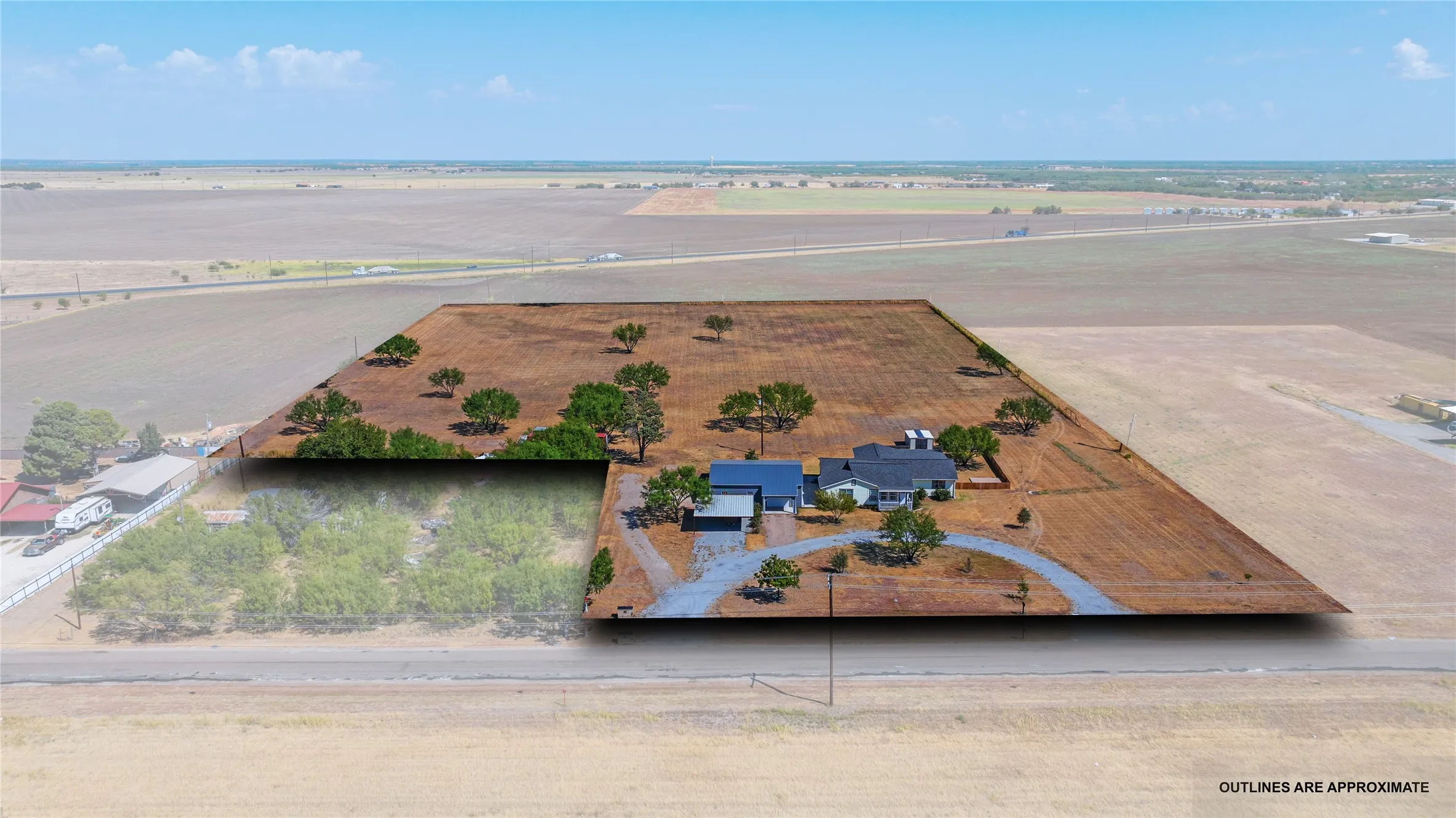 Perfect country setting just outside the city limits!