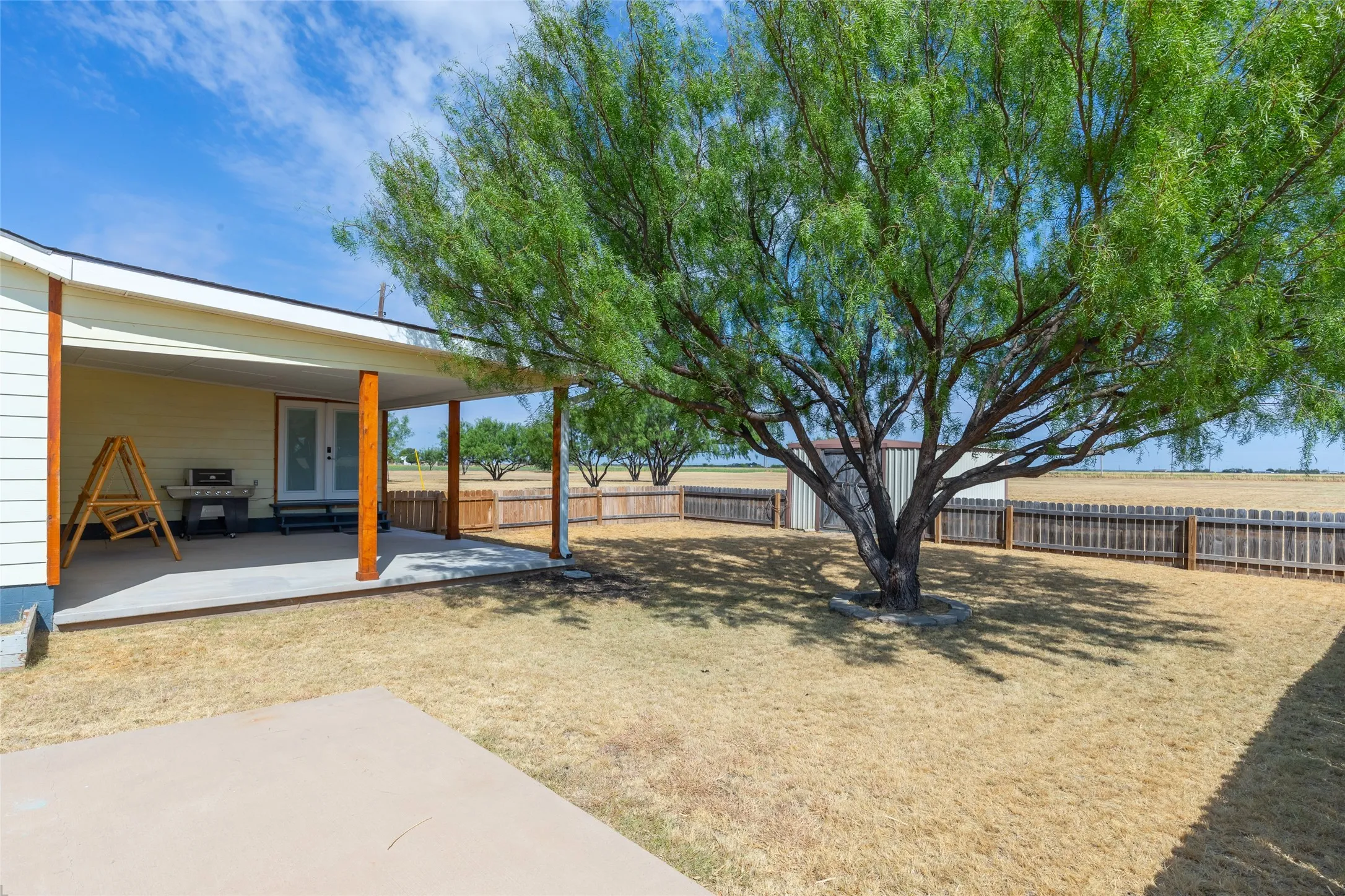 Single Family Residence For Sale in Taylor County , 390 Mesquite Lane, Abilene, Texas 79601, 4 Bedroom, 2 Bathroom, 3 Garage spaces, 2,202 Sqft, built in 1985, mls#21379295, Real Estate Agent in Abilene, Homes For Sale in Taylor county, Homes For Sale in Abilene, Realtor in Abilene Texas, Real Estate Brokerage Independent Realty Texas, Luminita Cordes Realtor