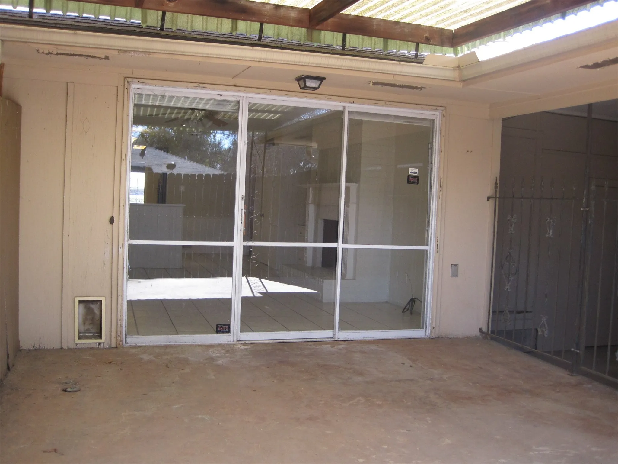 Duplex For Rent in Dallas County , 6128 Rincon Way, Dallas, Texas 75214, 3 Bedroom, 3 Bathroom, 2 Garage spaces, 1,856 Sqft, built in 1970, mls#21373648, Real Estate Agent in Dallas, Homes For Rent in Dallas county, Homes For Rent in Dallas, Realtor in Dallas Texas, Real Estate Brokerage Independent Realty Texas, Luminita Cordes Realtor
