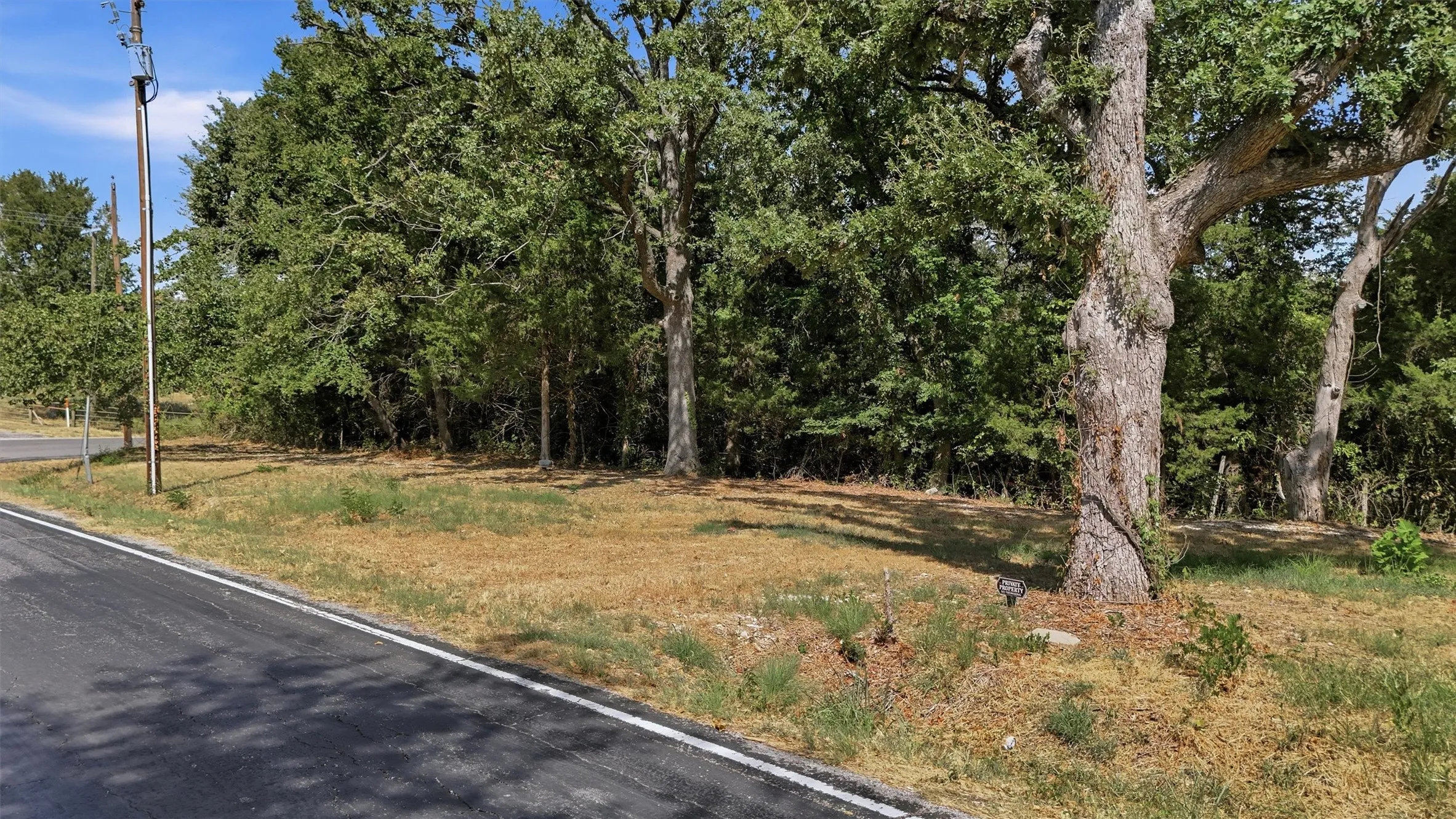 Retail For Sale in Grayson County , 95841 Preston Bend Road, Pottsboro, Texas 75076, 0, 0, Garage spaces, 0 Sqft, built in 0, mls#21379361, Real Estate Agent in Pottsboro, Homes For Sale in Grayson county, Homes For Sale in Pottsboro, Realtor in Pottsboro Texas, Real Estate Brokerage Independent Realty Texas, Luminita Cordes Realtor