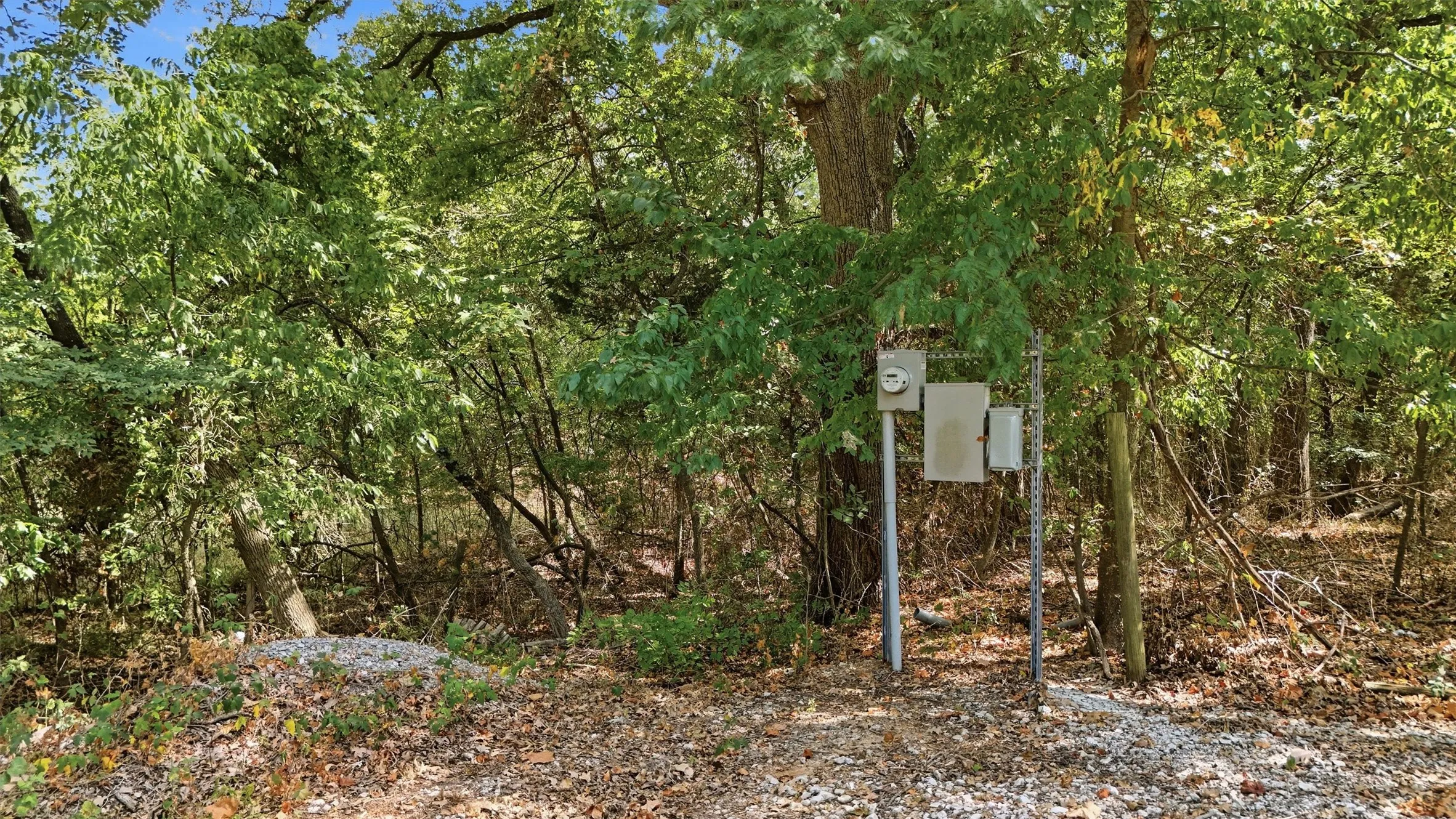 Retail For Sale in Grayson County , 95841 Preston Bend Road, Pottsboro, Texas 75076, 0, 0, Garage spaces, 0 Sqft, built in 0, mls#21379361, Real Estate Agent in Pottsboro, Homes For Sale in Grayson county, Homes For Sale in Pottsboro, Realtor in Pottsboro Texas, Real Estate Brokerage Independent Realty Texas, Luminita Cordes Realtor