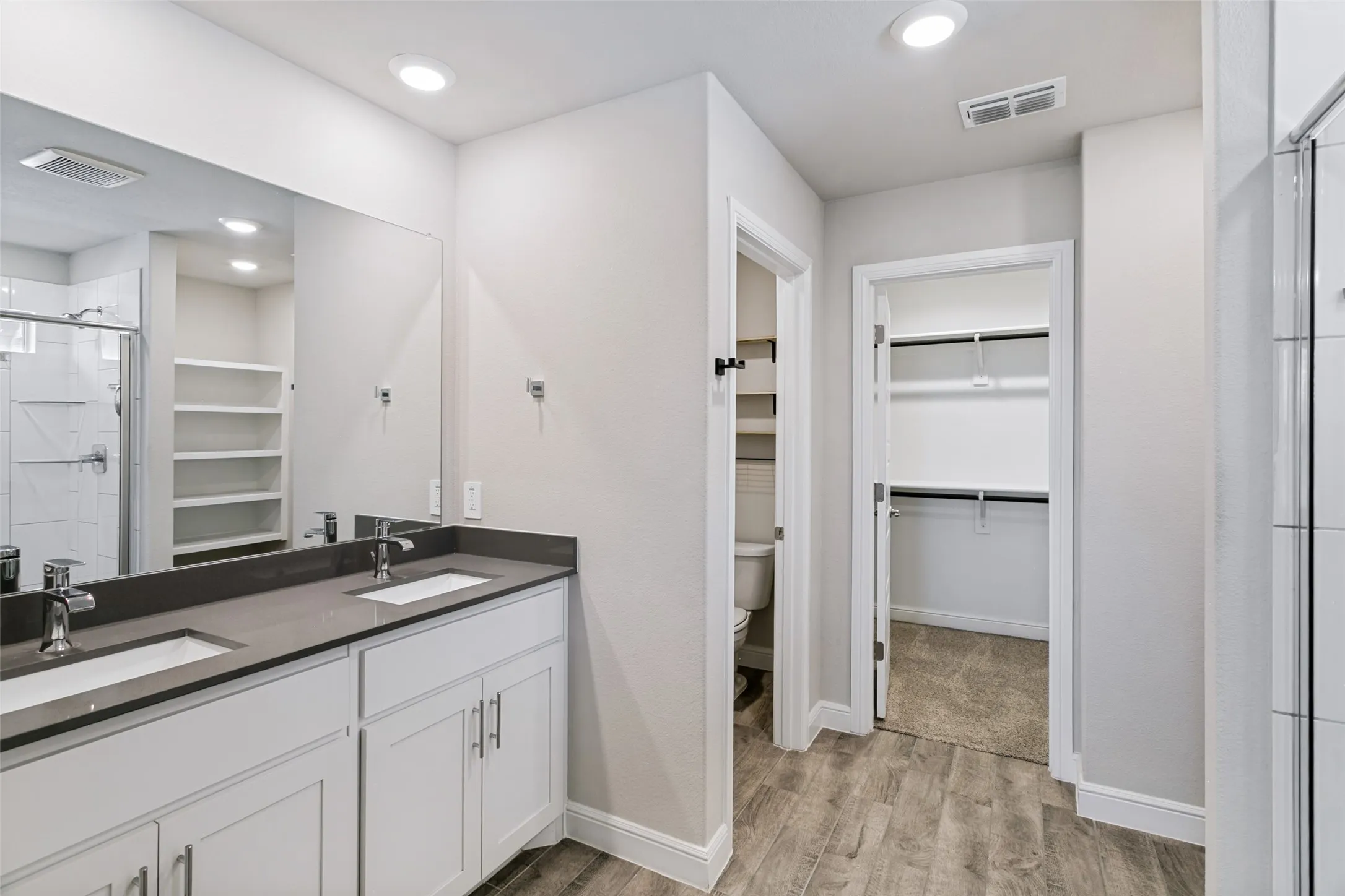 Single Family Residence For Rent in Johnson County , 1608 Central Park Drive, Alvarado, Texas 76009, 4 Bedroom, 2 Bathroom, 2 Garage spaces, 2,617 Sqft, built in 2023, mls#21377492, Real Estate Agent in Alvarado, Homes For Rent in Johnson county, Homes For Rent in Alvarado, Realtor in Alvarado Texas, Real Estate Brokerage Independent Realty Texas, Luminita Cordes Realtor