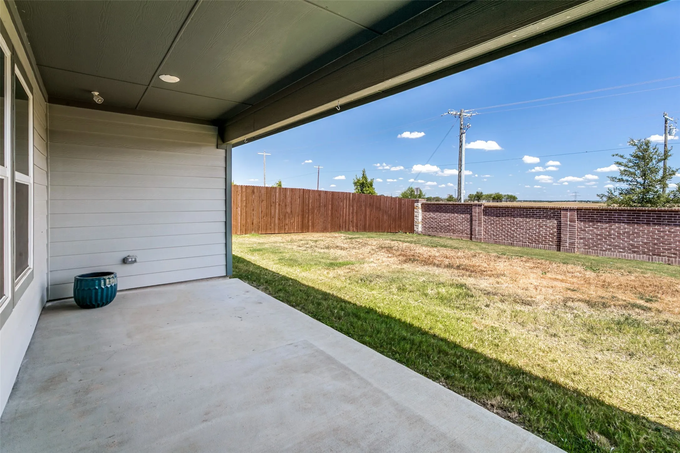 Single Family Residence For Rent in Johnson County , 1608 Central Park Drive, Alvarado, Texas 76009, 4 Bedroom, 2 Bathroom, 2 Garage spaces, 2,617 Sqft, built in 2023, mls#21377492, Real Estate Agent in Alvarado, Homes For Rent in Johnson county, Homes For Rent in Alvarado, Realtor in Alvarado Texas, Real Estate Brokerage Independent Realty Texas, Luminita Cordes Realtor