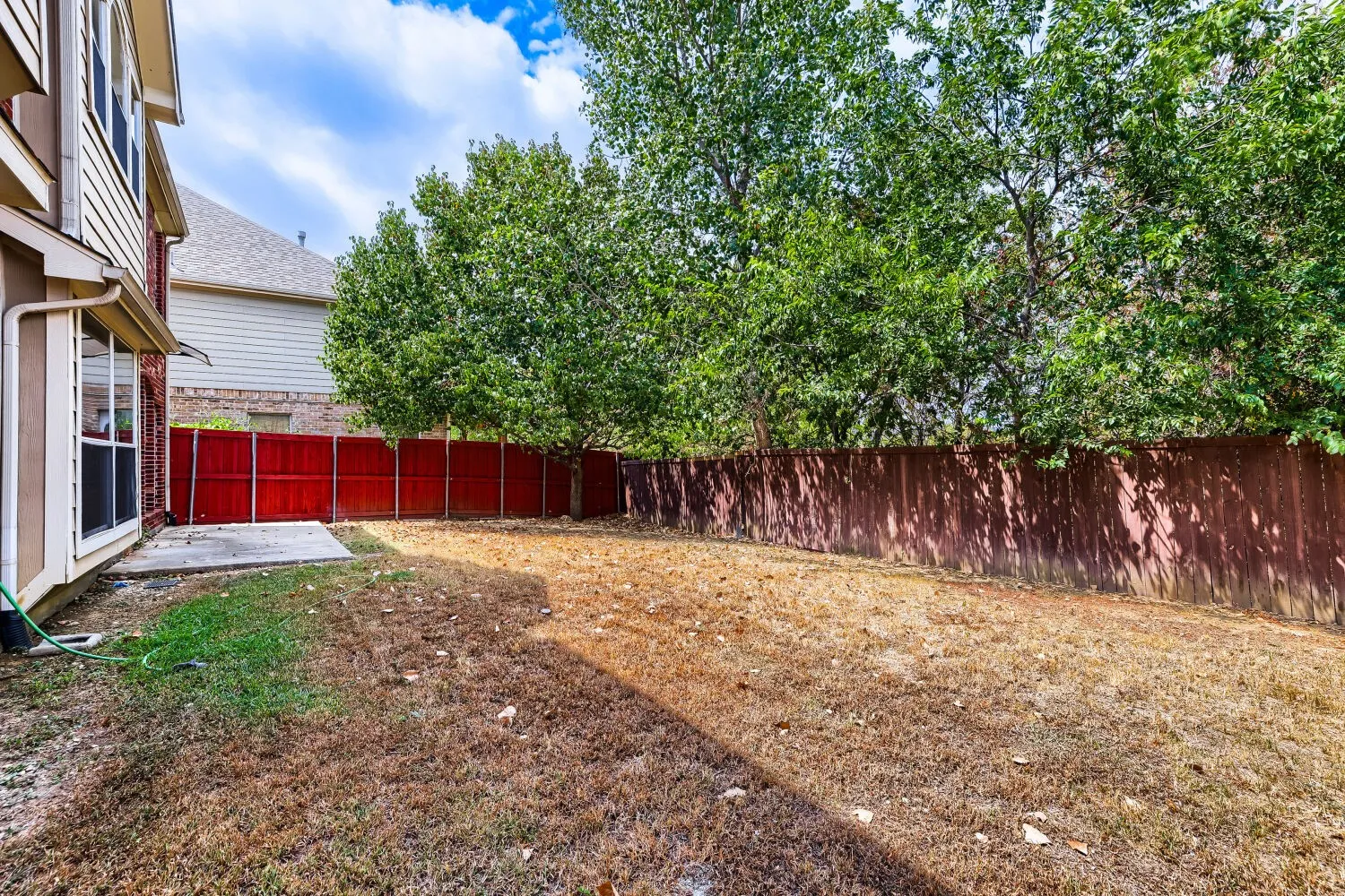 Single Family Residence For Sale in Dallas County , 1343 Valley Vista Drive, Irving, Texas 75063, 4 Bedroom, 3 Bathroom, 2 Garage spaces, 2,997 Sqft, built in 2006, mls#21378667, Real Estate Agent in Irving, Homes For Sale in Dallas county, Homes For Sale in Irving, Realtor in Irving Texas, Real Estate Brokerage Independent Realty Texas, Luminita Cordes Realtor