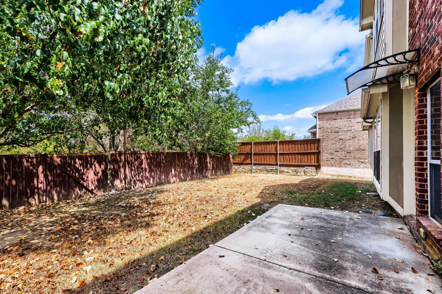 Single Family Residence For Sale in Dallas County , 1343 Valley Vista Drive, Irving, Texas 75063, 4 Bedroom, 3 Bathroom, 2 Garage spaces, 2,997 Sqft, built in 2006, mls#21378667, Real Estate Agent in Irving, Homes For Sale in Dallas county, Homes For Sale in Irving, Realtor in Irving Texas, Real Estate Brokerage Independent Realty Texas, Luminita Cordes Realtor