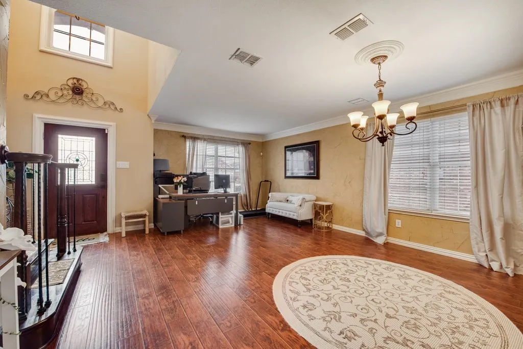 Single Family Residence For Sale in Tarrant County , 7602 Stanhope Lane, Arlington, Texas 76001, 4 Bedroom, 3 Bathroom, 2 Garage spaces, 2,209 Sqft, built in 2001, mls#21379098, Real Estate Agent in Arlington, Homes For Sale in Tarrant county, Homes For Sale in Arlington, Realtor in Arlington Texas, Real Estate Brokerage Independent Realty Texas, Luminita Cordes Realtor