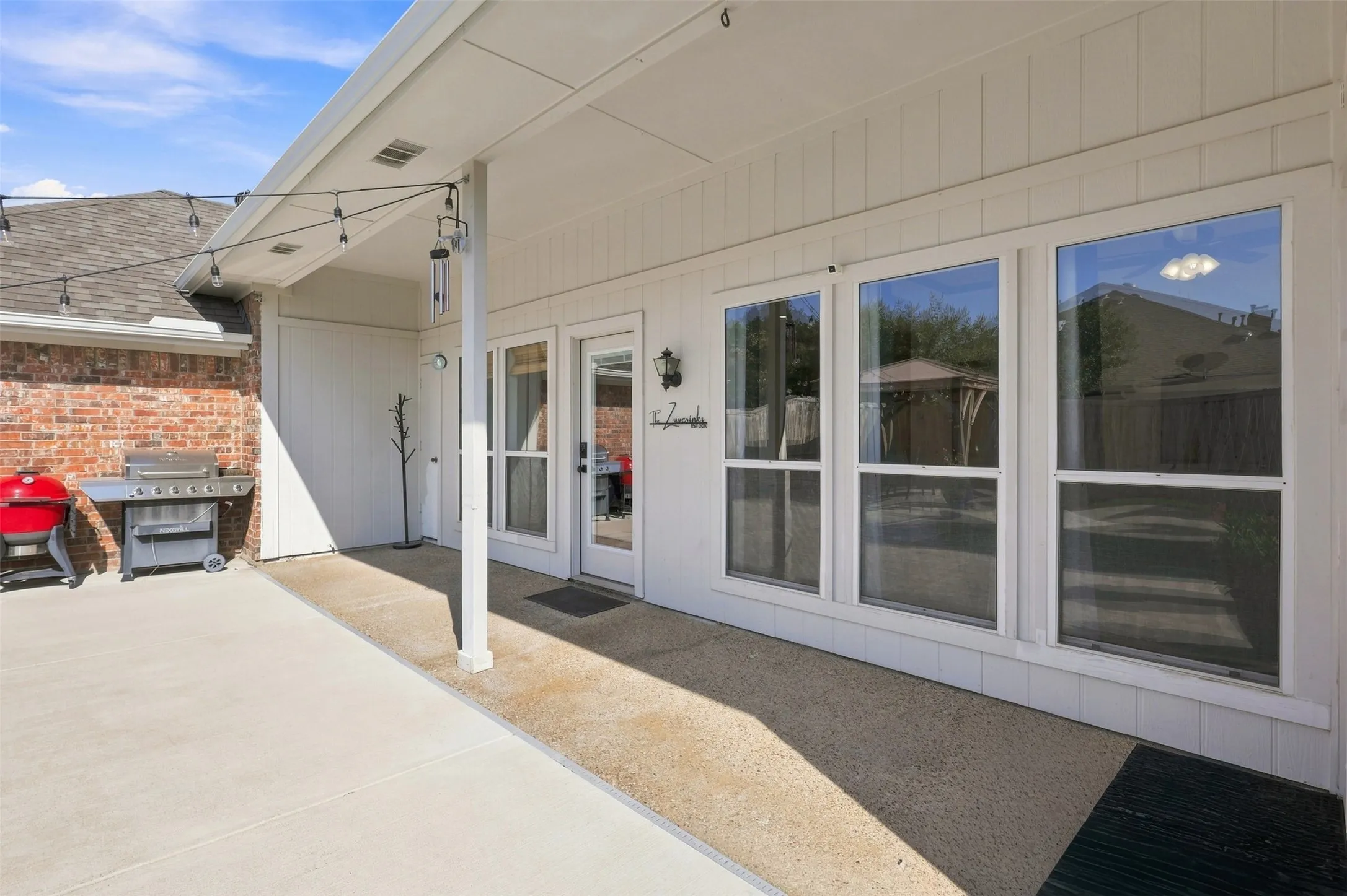 Single Family Residence For Sale in Collin County , 2416 Redfield Drive, Plano, Texas 75025, 4 Bedroom, 3 Bathroom, 2 Garage spaces, 2,326 Sqft, built in 1987, mls#21379400, Real Estate Agent in Plano, Homes For Sale in Collin county, Homes For Sale in Plano, Realtor in Plano Texas, Real Estate Brokerage Independent Realty Texas, Luminita Cordes Realtor