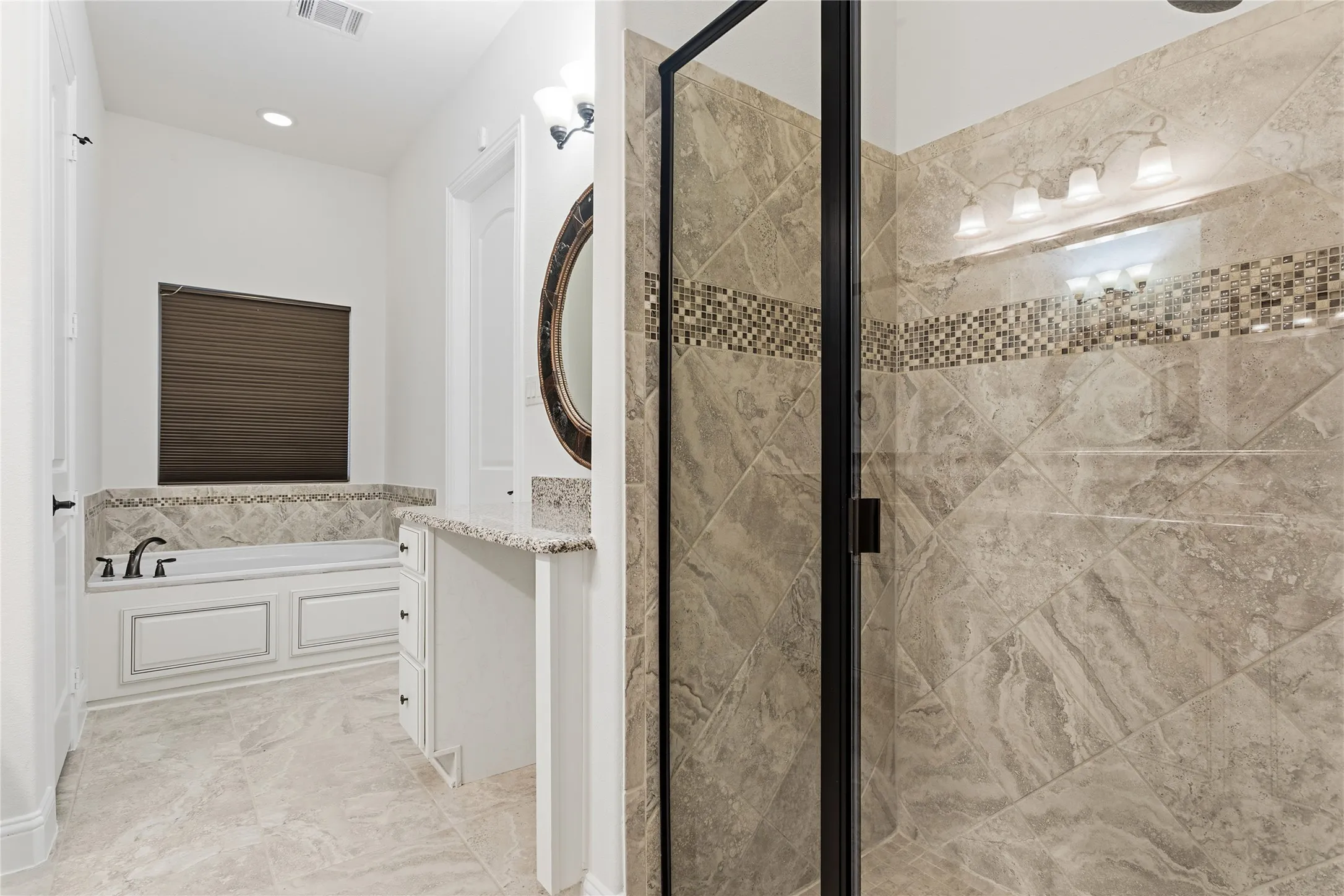 Single Family Residence For Sale in Denton County , 688 Kimblewick Drive, Frisco, Texas 75036, 3 Bedroom, 2 Bathroom, 2 Garage spaces, 1,909 Sqft, built in 2015, mls#21317279, Real Estate Agent in Frisco, Homes For Sale in Denton county, Homes For Sale in Frisco, Realtor in Frisco Texas, Real Estate Brokerage Independent Realty Texas, Luminita Cordes Realtor