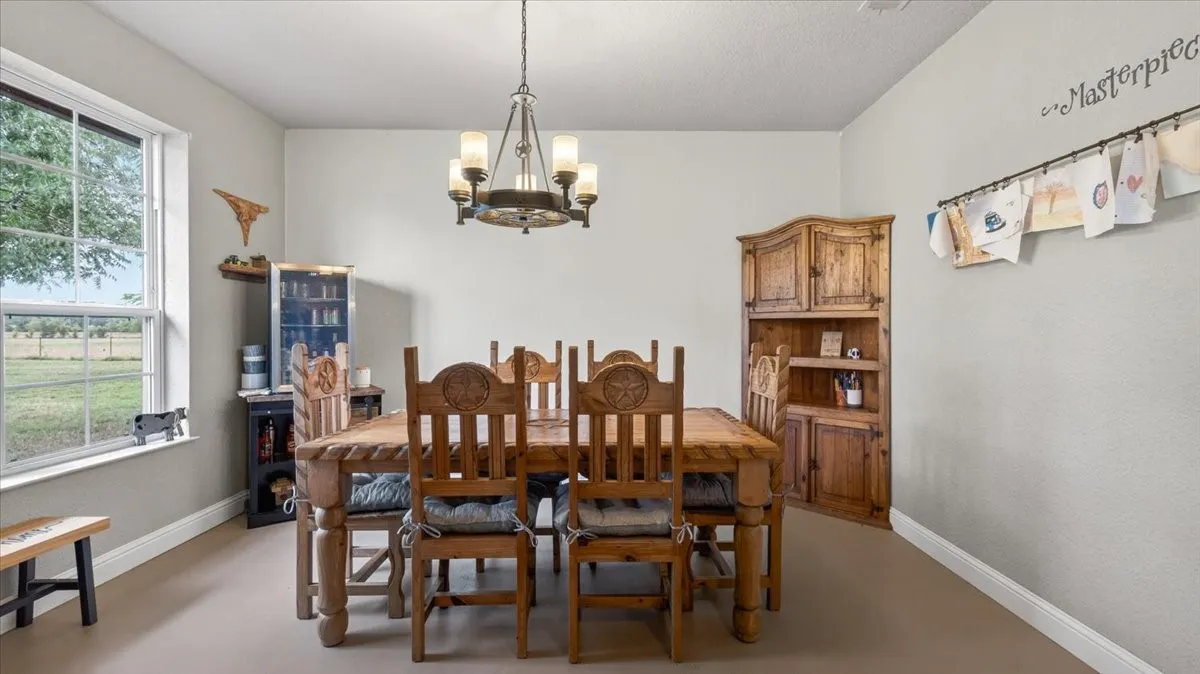 Single Family Residence For Sale in Van Zandt County , 505 VZ County Road 2701, Mabank, Texas 75147, 3 Bedroom, 2 Bathroom, 2 Garage spaces, 2,191 Sqft, built in 2007, mls#21379429, Real Estate Agent in Mabank, Homes For Sale in Van Zandt county, Homes For Sale in Mabank, Realtor in Mabank Texas, Real Estate Brokerage Independent Realty Texas, Luminita Cordes Realtor