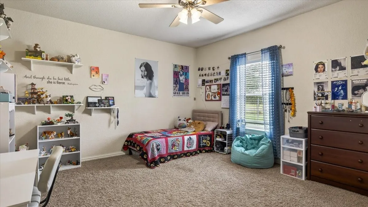 Single Family Residence For Sale in Van Zandt County , 505 VZ County Road 2701, Mabank, Texas 75147, 3 Bedroom, 2 Bathroom, 2 Garage spaces, 2,191 Sqft, built in 2007, mls#21379429, Real Estate Agent in Mabank, Homes For Sale in Van Zandt county, Homes For Sale in Mabank, Realtor in Mabank Texas, Real Estate Brokerage Independent Realty Texas, Luminita Cordes Realtor