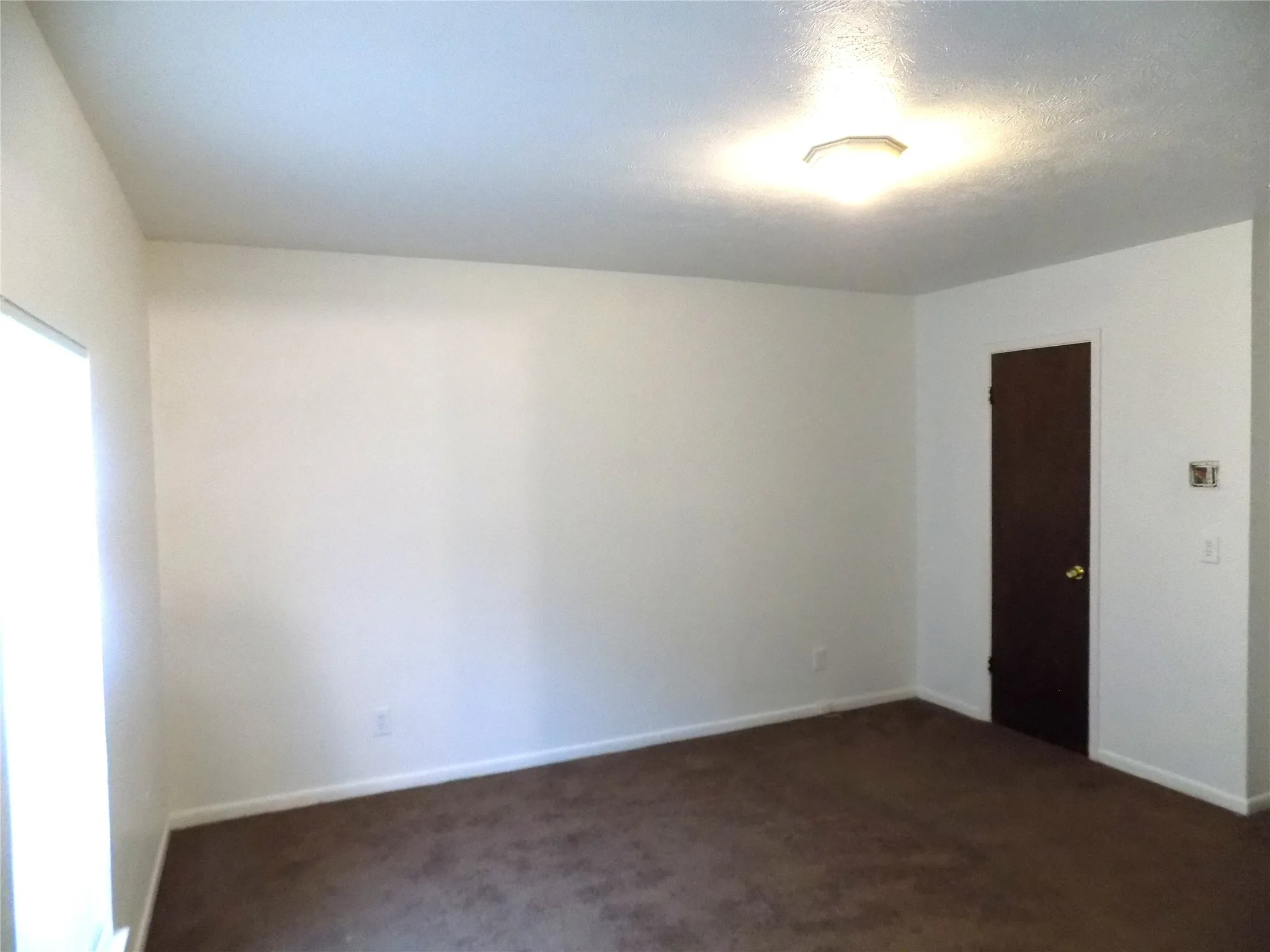 Single Family Residence For Sale in Dallas County , 1763 Meadow Crest Lane, Duncanville, Texas 75137, 3 Bedroom, 2 Bathroom, 1 Garage spaces, 1,192 Sqft, built in 1971, mls#21361619, Real Estate Agent in Duncanville, Homes For Sale in Dallas county, Homes For Sale in Duncanville, Realtor in Duncanville Texas, Real Estate Brokerage Independent Realty Texas, Luminita Cordes Realtor