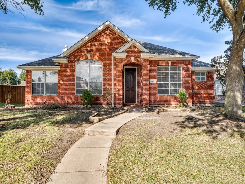 Single Family Residence For Rent in Collin County , 6551 Fairlawn Drive, Frisco, Texas 75035, 3 Bedroom, 2 Bathroom, 2 Garage spaces, 1,890 Sqft, built in 1999, mls#21379423, Real Estate Agent in Frisco, Homes For Rent in Collin county, Homes For Rent in Frisco, Realtor in Frisco Texas, Real Estate Brokerage Independent Realty Texas, Luminita Cordes Realtor