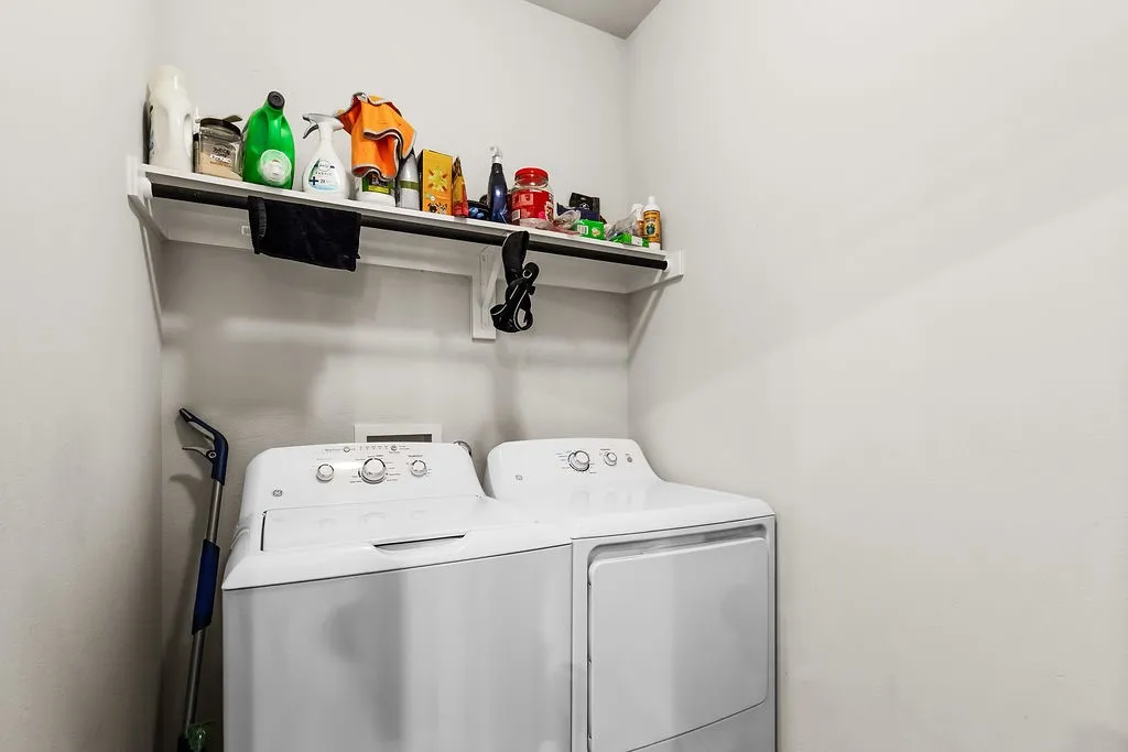 Single Family Residence For Sale in Tarrant County , 8317 Horned Maple Trail, Fort Worth, Texas 76123, 3 Bedroom, 2 Bathroom, 2 Garage spaces, 1,620 Sqft, built in 2021, mls#21379439, Real Estate Agent in Fort Worth, Homes For Sale in Tarrant county, Homes For Sale in Fort Worth, Realtor in Fort Worth Texas, Real Estate Brokerage Independent Realty Texas, Luminita Cordes Realtor