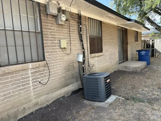 Single Family Residence For Sale in Dallas County , 7208 Larchway Drive, Dallas, Texas 75232, 3 Bedroom, 2 Bathroom, Garage spaces, 1,580 Sqft, built in 1959, mls#21379093, Real Estate Agent in Dallas, Homes For Sale in Dallas county, Homes For Sale in Dallas, Realtor in Dallas Texas, Real Estate Brokerage Independent Realty Texas, Luminita Cordes Realtor