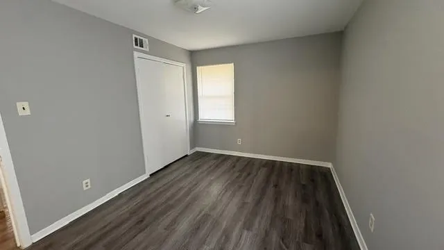 Single Family Residence For Sale in Dallas County , 7208 Larchway Drive, Dallas, Texas 75232, 3 Bedroom, 2 Bathroom, Garage spaces, 1,580 Sqft, built in 1959, mls#21379093, Real Estate Agent in Dallas, Homes For Sale in Dallas county, Homes For Sale in Dallas, Realtor in Dallas Texas, Real Estate Brokerage Independent Realty Texas, Luminita Cordes Realtor