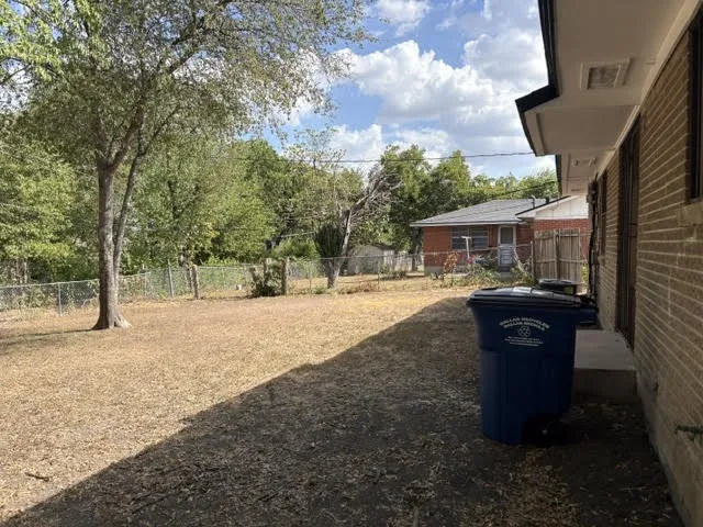 Single Family Residence For Sale in Dallas County , 7208 Larchway Drive, Dallas, Texas 75232, 3 Bedroom, 2 Bathroom, Garage spaces, 1,580 Sqft, built in 1959, mls#21379093, Real Estate Agent in Dallas, Homes For Sale in Dallas county, Homes For Sale in Dallas, Realtor in Dallas Texas, Real Estate Brokerage Independent Realty Texas, Luminita Cordes Realtor