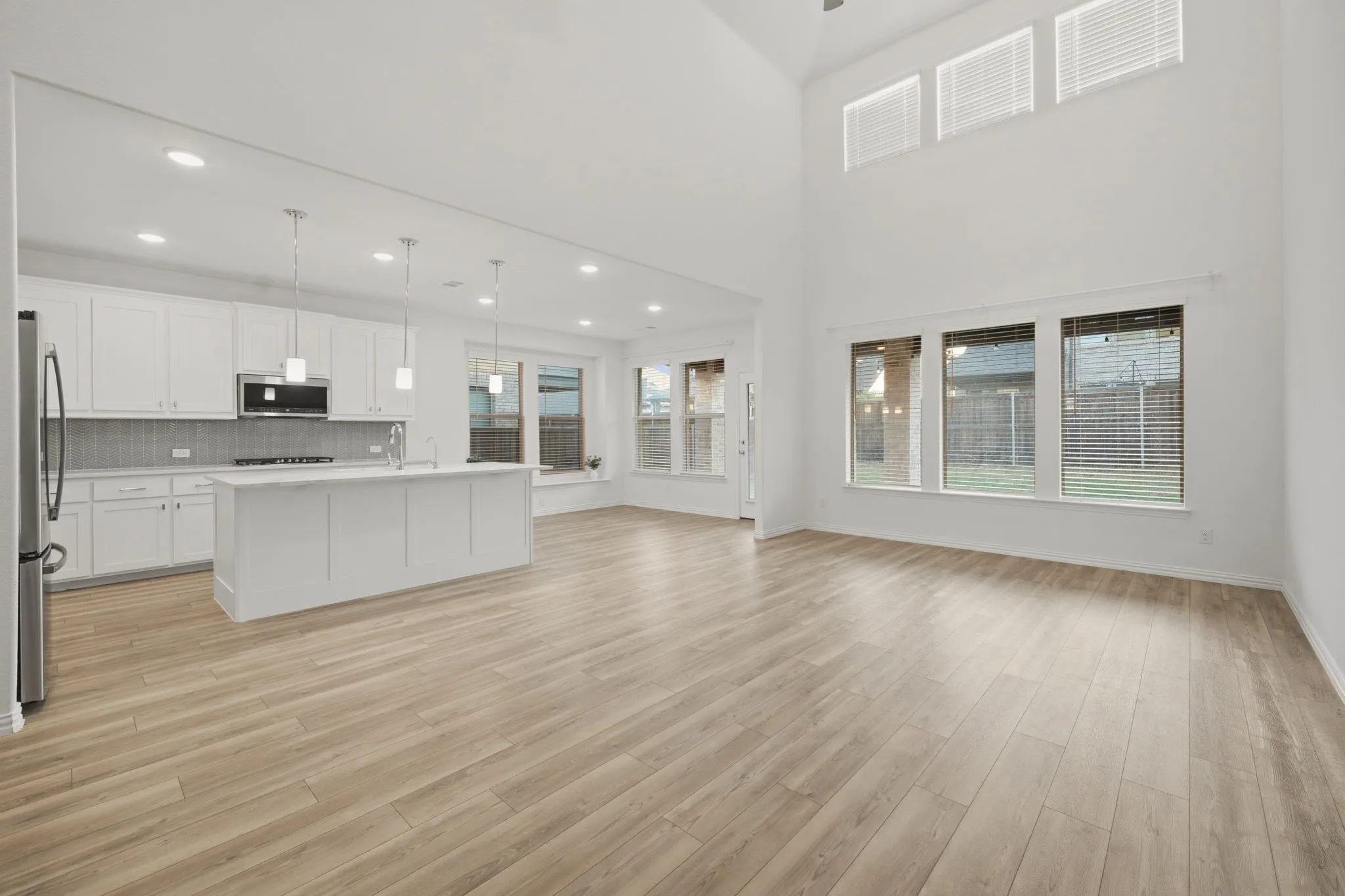 Single Family Residence For Rent in Collin County , 2507 Gentle Knoll Drive, Melissa, Texas 75454, 4 Bedroom, 4 Bathroom, 2 Garage spaces, 3,135 Sqft, built in 2024, mls#21379444, Real Estate Agent in Melissa, Homes For Rent in Collin county, Homes For Rent in Melissa, Realtor in Melissa Texas, Real Estate Brokerage Independent Realty Texas, Luminita Cordes Realtor