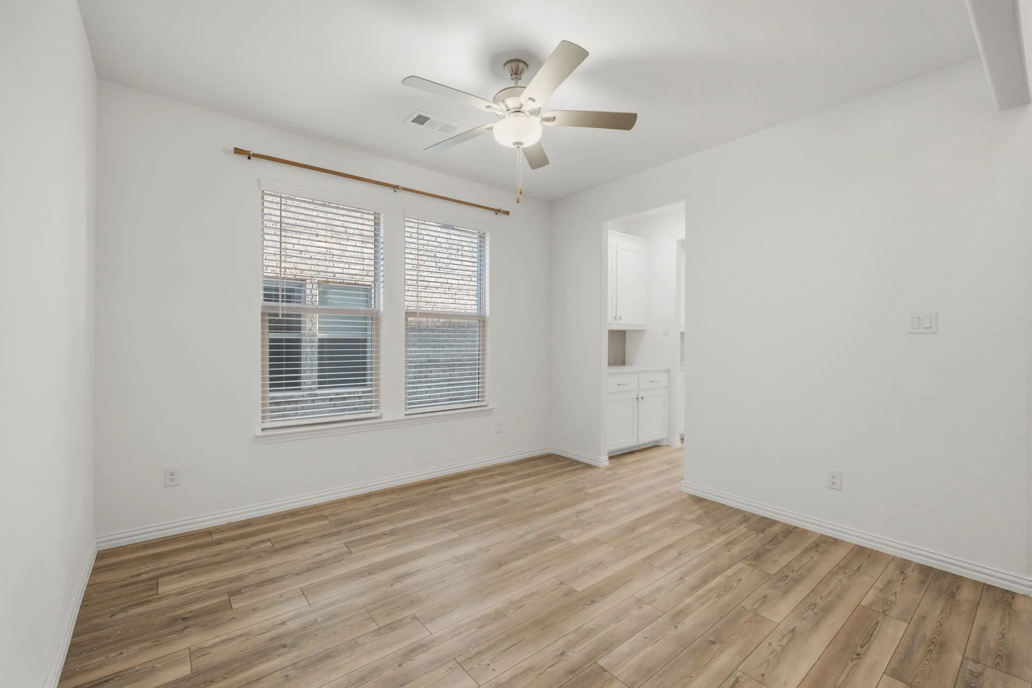 Single Family Residence For Rent in Collin County , 2507 Gentle Knoll Drive, Melissa, Texas 75454, 4 Bedroom, 4 Bathroom, 2 Garage spaces, 3,135 Sqft, built in 2024, mls#21379444, Real Estate Agent in Melissa, Homes For Rent in Collin county, Homes For Rent in Melissa, Realtor in Melissa Texas, Real Estate Brokerage Independent Realty Texas, Luminita Cordes Realtor