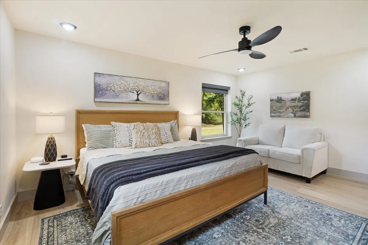 Single Family Residence For Sale in Grayson County , 225 Karen Drive, Denison, Texas 75021, 3 Bedroom, 2 Bathroom, Garage spaces, 1,774 Sqft, built in 1971, mls#21371199, Real Estate Agent in Denison, Homes For Sale in Grayson county, Homes For Sale in Denison, Realtor in Denison Texas, Real Estate Brokerage Independent Realty Texas, Luminita Cordes Realtor