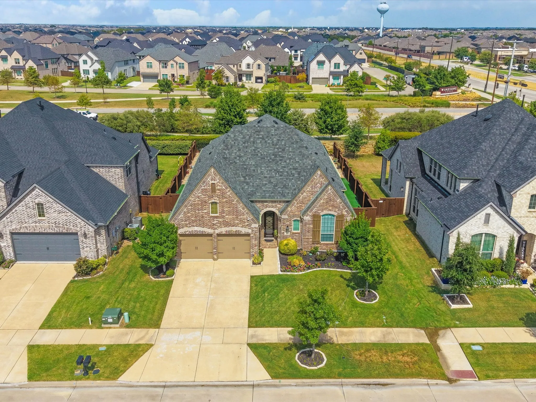 Single Family Residence For Sale in Denton County , 3721 Maxdale Drive, Prosper, Texas 75078, 3 Bedroom, 3 Bathroom, 2 Garage spaces, 2,953 Sqft, built in 2019, mls#21376783, Real Estate Agent in Prosper, Homes For Sale in Denton county, Homes For Sale in Prosper, Realtor in Prosper Texas, Real Estate Brokerage Independent Realty Texas, Luminita Cordes Realtor