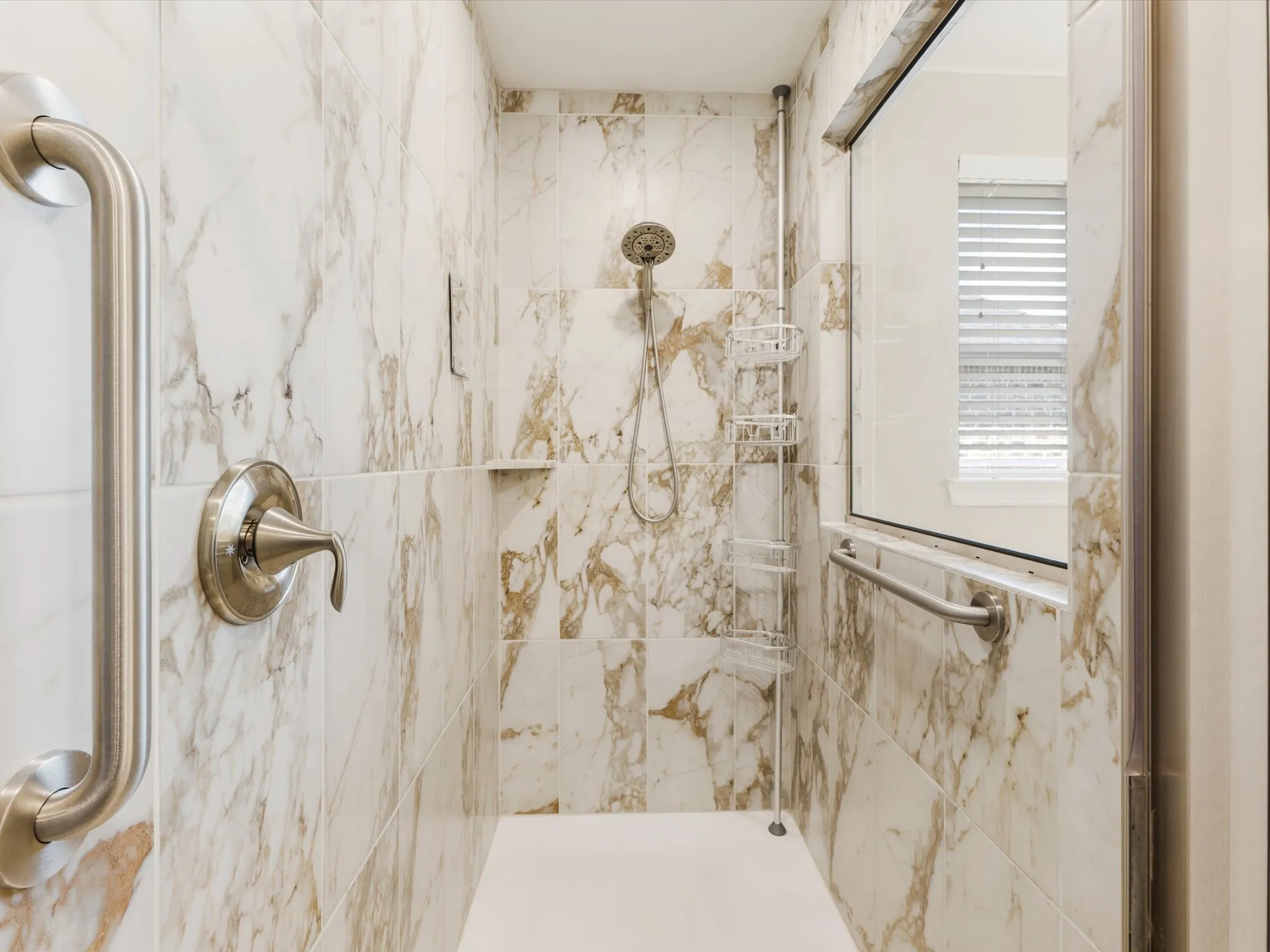 Single Family Residence For Sale in Denton County , 3721 Maxdale Drive, Prosper, Texas 75078, 3 Bedroom, 3 Bathroom, 2 Garage spaces, 2,953 Sqft, built in 2019, mls#21376783, Real Estate Agent in Prosper, Homes For Sale in Denton county, Homes For Sale in Prosper, Realtor in Prosper Texas, Real Estate Brokerage Independent Realty Texas, Luminita Cordes Realtor