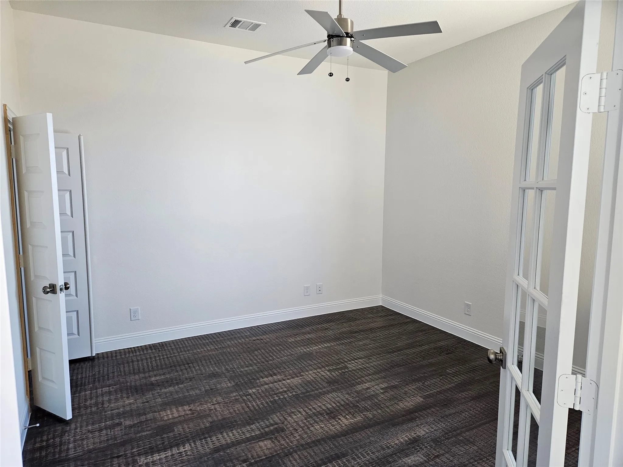 Single Family Residence For Sale in Johnson County , 11925 Serval Street, Godley, Texas 76044, 6 Bedroom, 4 Bathroom, 3 Garage spaces, 4,391 Sqft, built in 2026, mls#21379454, Real Estate Agent in Godley, Homes For Sale in Johnson county, Homes For Sale in Godley, Realtor in Godley Texas, Real Estate Brokerage Independent Realty Texas, Luminita Cordes Realtor