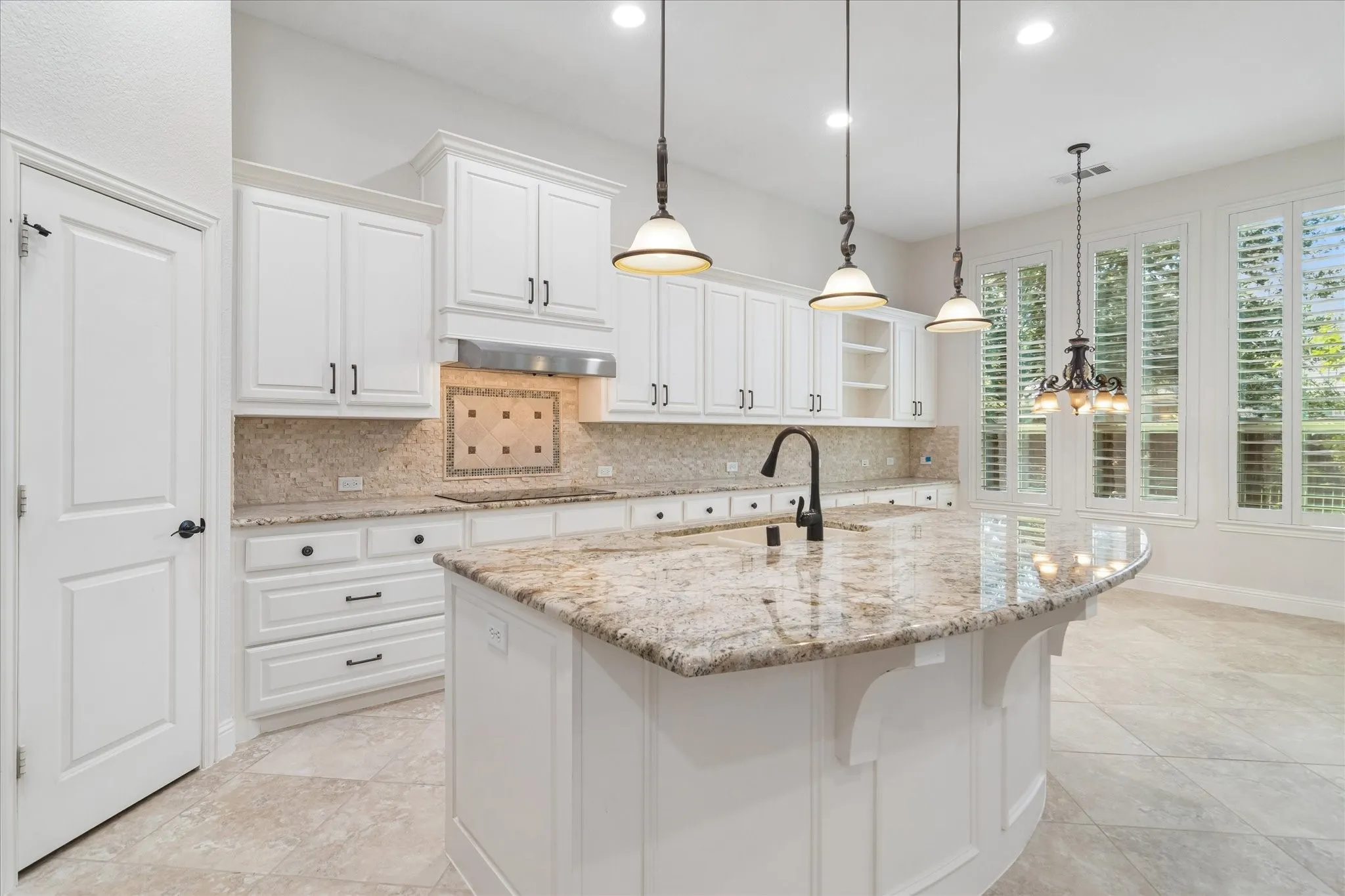 Single Family Residence For Sale in Collin County , 3205 Gerry Drive, Melissa, Texas 75454, 4 Bedroom, 3 Bathroom, 3 Garage spaces, 2,801 Sqft, built in 2014, mls#21379456, Real Estate Agent in Melissa, Homes For Sale in Collin county, Homes For Sale in Melissa, Realtor in Melissa Texas, Real Estate Brokerage Independent Realty Texas, Luminita Cordes Realtor