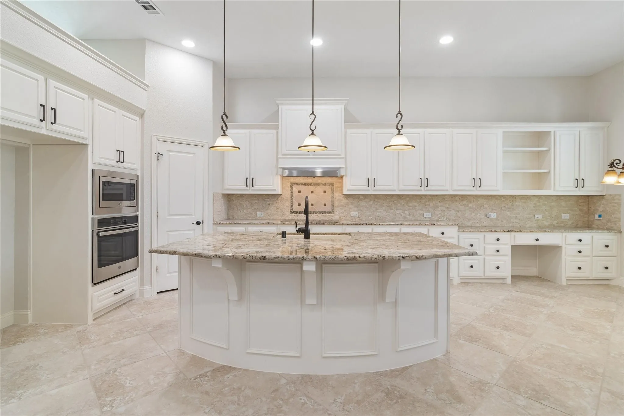 Single Family Residence For Sale in Collin County , 3205 Gerry Drive, Melissa, Texas 75454, 4 Bedroom, 3 Bathroom, 3 Garage spaces, 2,801 Sqft, built in 2014, mls#21379456, Real Estate Agent in Melissa, Homes For Sale in Collin county, Homes For Sale in Melissa, Realtor in Melissa Texas, Real Estate Brokerage Independent Realty Texas, Luminita Cordes Realtor