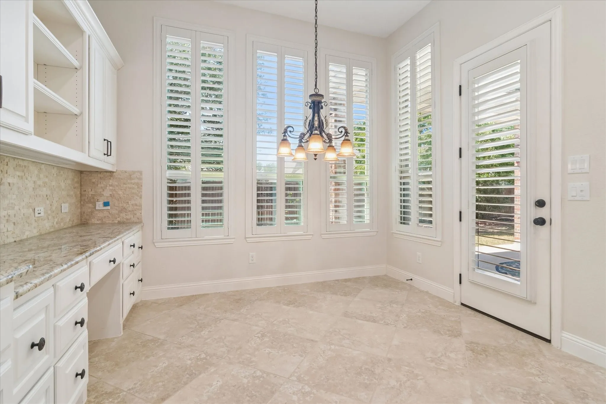 Single Family Residence For Sale in Collin County , 3205 Gerry Drive, Melissa, Texas 75454, 4 Bedroom, 3 Bathroom, 3 Garage spaces, 2,801 Sqft, built in 2014, mls#21379456, Real Estate Agent in Melissa, Homes For Sale in Collin county, Homes For Sale in Melissa, Realtor in Melissa Texas, Real Estate Brokerage Independent Realty Texas, Luminita Cordes Realtor