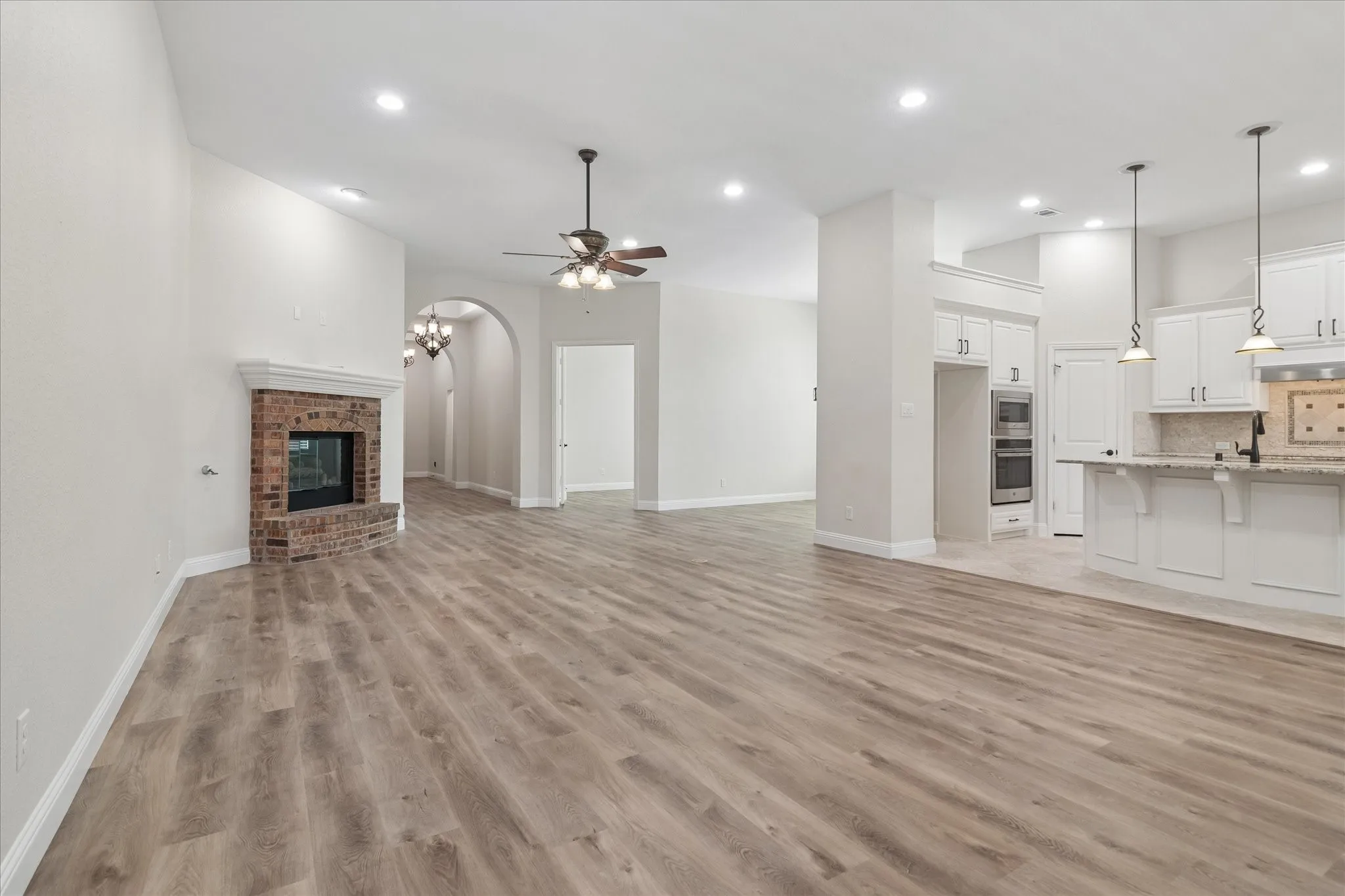 Single Family Residence For Sale in Collin County , 3205 Gerry Drive, Melissa, Texas 75454, 4 Bedroom, 3 Bathroom, 3 Garage spaces, 2,801 Sqft, built in 2014, mls#21379456, Real Estate Agent in Melissa, Homes For Sale in Collin county, Homes For Sale in Melissa, Realtor in Melissa Texas, Real Estate Brokerage Independent Realty Texas, Luminita Cordes Realtor