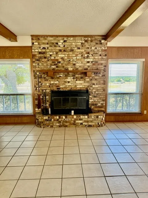 Single Family Residence For Sale in Wise County , 938 COUNTY RD 3341, Paradise, Texas 76073, 4 Bedroom, 3 Bathroom, 2 Garage spaces, 3,319 Sqft, built in 1975, mls#21379458, Real Estate Agent in Paradise, Homes For Sale in Wise county, Homes For Sale in Paradise, Realtor in Paradise Texas, Real Estate Brokerage Independent Realty Texas, Luminita Cordes Realtor