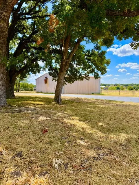 Single Family Residence For Sale in Wise County , 938 COUNTY RD 3341, Paradise, Texas 76073, 4 Bedroom, 3 Bathroom, 2 Garage spaces, 3,319 Sqft, built in 1975, mls#21379458, Real Estate Agent in Paradise, Homes For Sale in Wise county, Homes For Sale in Paradise, Realtor in Paradise Texas, Real Estate Brokerage Independent Realty Texas, Luminita Cordes Realtor