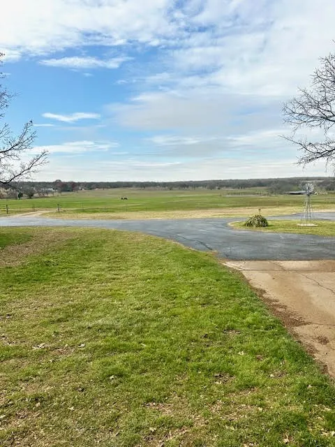 Single Family Residence For Sale in Wise County , 938 COUNTY RD 3341, Paradise, Texas 76073, 4 Bedroom, 3 Bathroom, 2 Garage spaces, 3,319 Sqft, built in 1975, mls#21379458, Real Estate Agent in Paradise, Homes For Sale in Wise county, Homes For Sale in Paradise, Realtor in Paradise Texas, Real Estate Brokerage Independent Realty Texas, Luminita Cordes Realtor