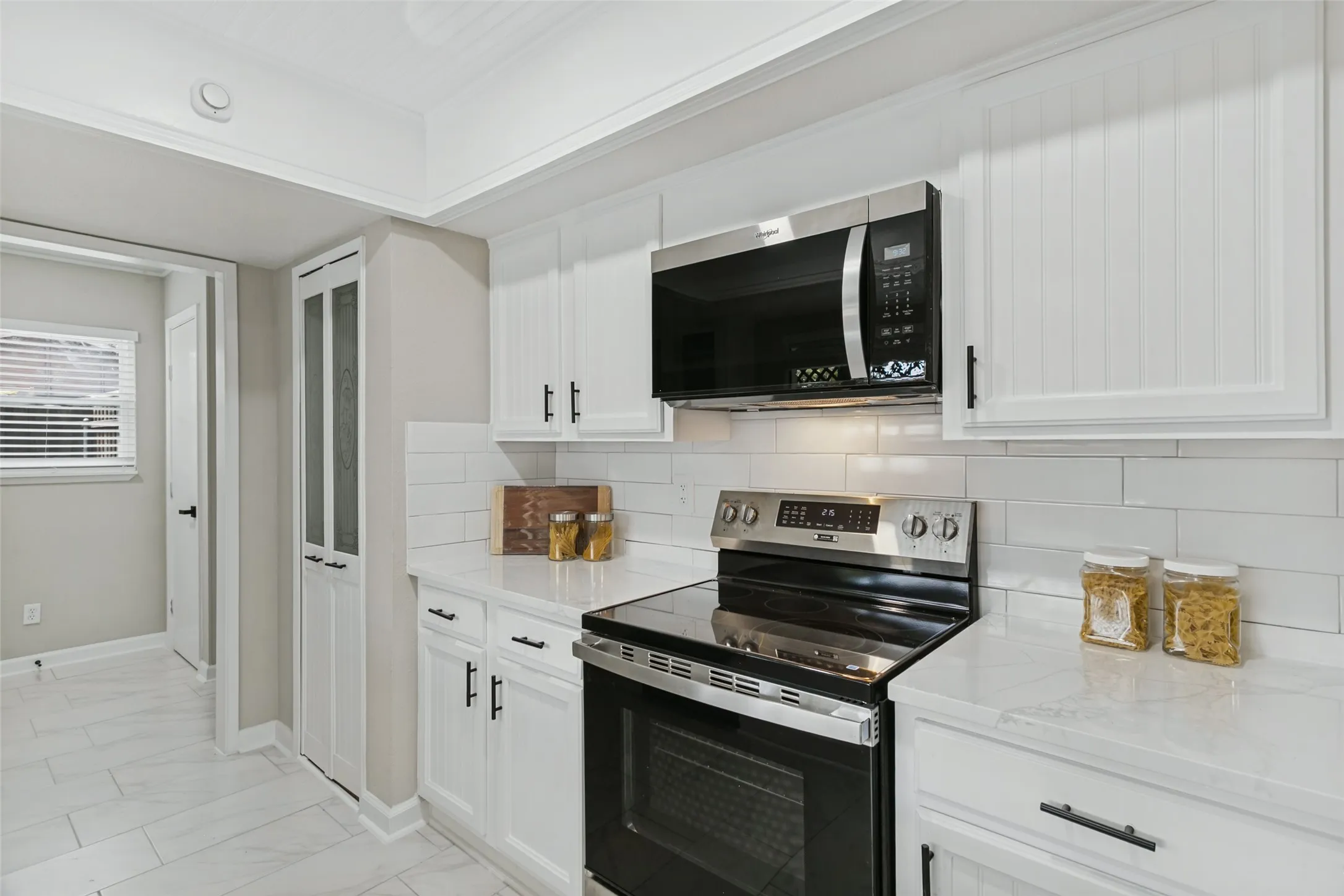 Single Family Residence For Sale in Dallas County , 713 Timberdale Street, Grand Prairie, Texas 75052, 4 Bedroom, 2 Bathroom, 2 Garage spaces, 2,110 Sqft, built in 1975, mls#21379462, Real Estate Agent in Grand Prairie, Homes For Sale in Dallas county, Homes For Sale in Grand Prairie, Realtor in Grand Prairie Texas, Real Estate Brokerage Independent Realty Texas, Luminita Cordes Realtor