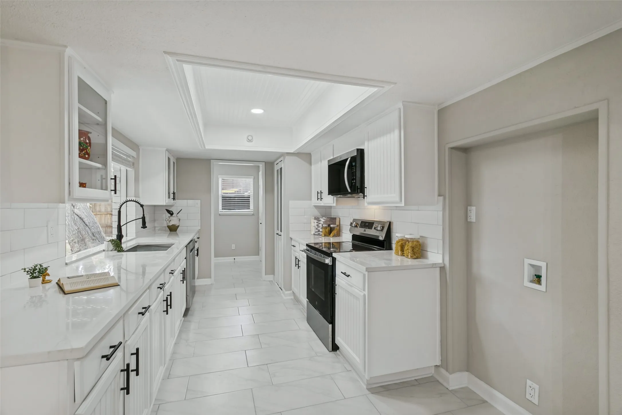 Single Family Residence For Sale in Dallas County , 713 Timberdale Street, Grand Prairie, Texas 75052, 4 Bedroom, 2 Bathroom, 2 Garage spaces, 2,110 Sqft, built in 1975, mls#21379462, Real Estate Agent in Grand Prairie, Homes For Sale in Dallas county, Homes For Sale in Grand Prairie, Realtor in Grand Prairie Texas, Real Estate Brokerage Independent Realty Texas, Luminita Cordes Realtor