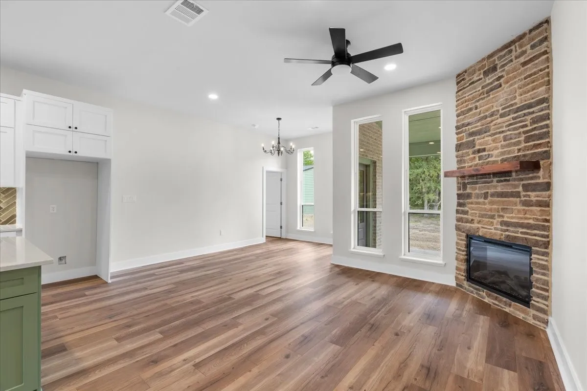 Single Family Residence For Sale in Navarro County , 785 Palmito Ranch Rd, Corsicana, Texas 75110, 3 Bedroom, 2 Bathroom, 2 Garage spaces, 1,900 Sqft, built in 2026, mls#21377634, Real Estate Agent in Corsicana, Homes For Sale in Navarro county, Homes For Sale in Corsicana, Realtor in Corsicana Texas, Real Estate Brokerage Independent Realty Texas, Luminita Cordes Realtor