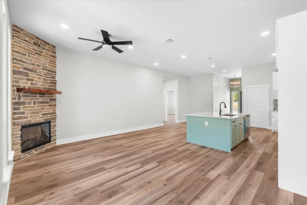 Single Family Residence For Sale in Navarro County , 785 Palmito Ranch Rd, Corsicana, Texas 75110, 3 Bedroom, 2 Bathroom, 2 Garage spaces, 1,900 Sqft, built in 2026, mls#21377634, Real Estate Agent in Corsicana, Homes For Sale in Navarro county, Homes For Sale in Corsicana, Realtor in Corsicana Texas, Real Estate Brokerage Independent Realty Texas, Luminita Cordes Realtor