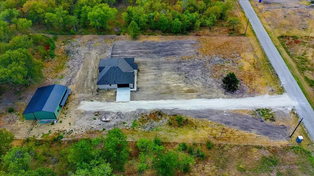 Single Family Residence For Sale in Navarro County , 785 Palmito Ranch Rd, Corsicana, Texas 75110, 3 Bedroom, 2 Bathroom, 2 Garage spaces, 1,900 Sqft, built in 2026, mls#21377634, Real Estate Agent in Corsicana, Homes For Sale in Navarro county, Homes For Sale in Corsicana, Realtor in Corsicana Texas, Real Estate Brokerage Independent Realty Texas, Luminita Cordes Realtor