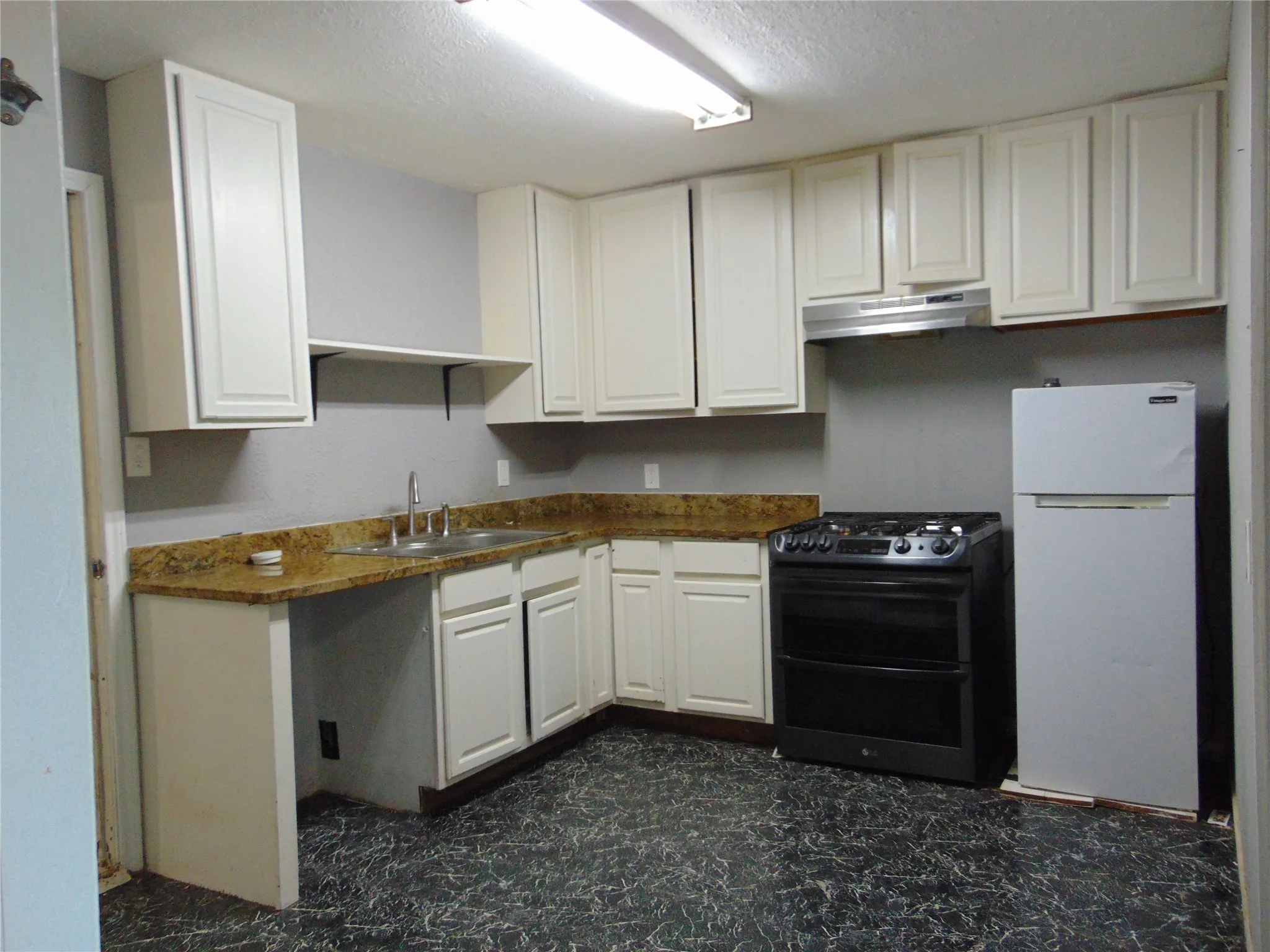 Single Family Residence For Sale in Dallas County , 2233 Talco Drive, Dallas, Texas 75241, 4 Bedroom, 1 Bathroom, Garage spaces, 1,296 Sqft, built in 1958, mls#21379018, Real Estate Agent in Dallas, Homes For Sale in Dallas county, Homes For Sale in Dallas, Realtor in Dallas Texas, Real Estate Brokerage Independent Realty Texas, Luminita Cordes Realtor