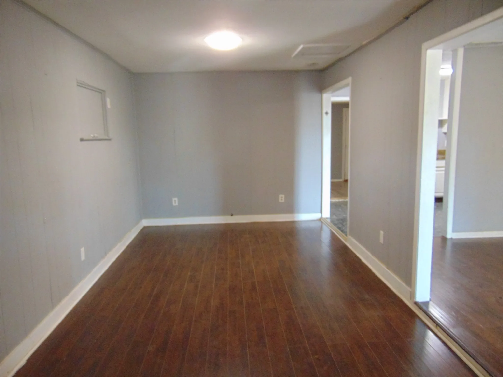 Single Family Residence For Sale in Dallas County , 2233 Talco Drive, Dallas, Texas 75241, 4 Bedroom, 1 Bathroom, Garage spaces, 1,296 Sqft, built in 1958, mls#21379018, Real Estate Agent in Dallas, Homes For Sale in Dallas county, Homes For Sale in Dallas, Realtor in Dallas Texas, Real Estate Brokerage Independent Realty Texas, Luminita Cordes Realtor