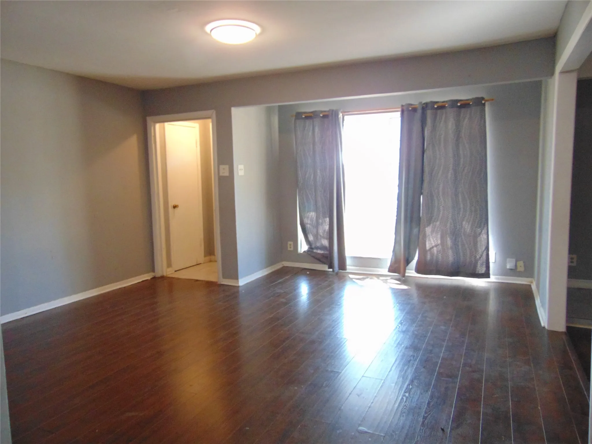 Single Family Residence For Sale in Dallas County , 2233 Talco Drive, Dallas, Texas 75241, 4 Bedroom, 1 Bathroom, Garage spaces, 1,296 Sqft, built in 1958, mls#21379018, Real Estate Agent in Dallas, Homes For Sale in Dallas county, Homes For Sale in Dallas, Realtor in Dallas Texas, Real Estate Brokerage Independent Realty Texas, Luminita Cordes Realtor