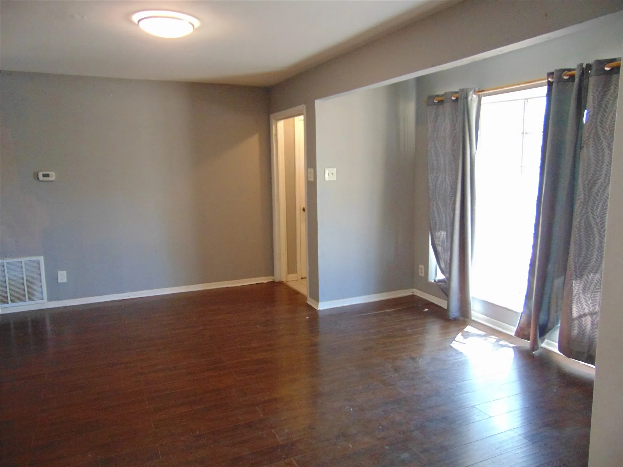 Single Family Residence For Sale in Dallas County , 2233 Talco Drive, Dallas, Texas 75241, 4 Bedroom, 1 Bathroom, Garage spaces, 1,296 Sqft, built in 1958, mls#21379018, Real Estate Agent in Dallas, Homes For Sale in Dallas county, Homes For Sale in Dallas, Realtor in Dallas Texas, Real Estate Brokerage Independent Realty Texas, Luminita Cordes Realtor