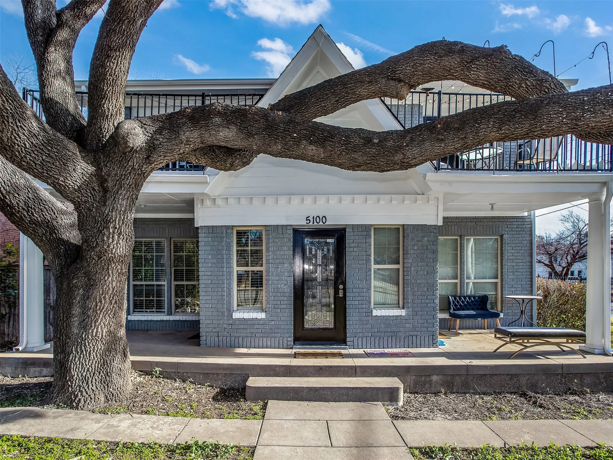 Condominium For Rent in Dallas County , 5100 Bryan Street A, Dallas, Texas 75206, 2 Bedroom, 1 Bathroom, Garage spaces, 860 Sqft, built in 1923, mls#21379476, Real Estate Agent in Dallas, Homes For Rent in Dallas county, Homes For Rent in Dallas, Realtor in Dallas Texas, Real Estate Brokerage Independent Realty Texas, Luminita Cordes Realtor