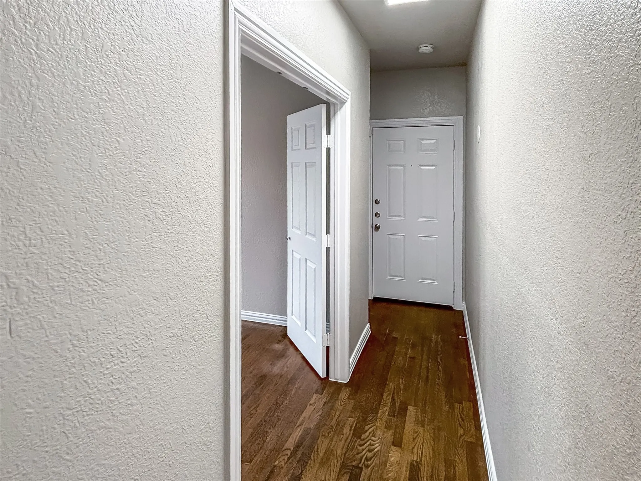 Condominium For Rent in Dallas County , 5100 Bryan Street A, Dallas, Texas 75206, 2 Bedroom, 1 Bathroom, Garage spaces, 860 Sqft, built in 1923, mls#21379476, Real Estate Agent in Dallas, Homes For Rent in Dallas county, Homes For Rent in Dallas, Realtor in Dallas Texas, Real Estate Brokerage Independent Realty Texas, Luminita Cordes Realtor