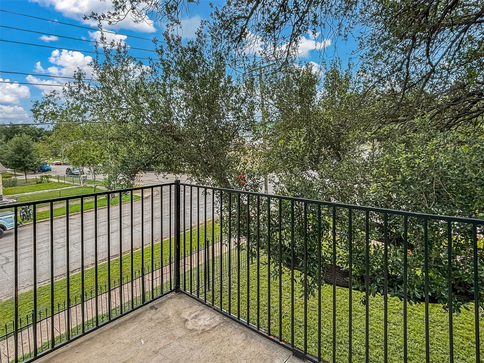 Condominium For Rent in Dallas County , 5100 Bryan Street A, Dallas, Texas 75206, 2 Bedroom, 1 Bathroom, Garage spaces, 860 Sqft, built in 1923, mls#21379476, Real Estate Agent in Dallas, Homes For Rent in Dallas county, Homes For Rent in Dallas, Realtor in Dallas Texas, Real Estate Brokerage Independent Realty Texas, Luminita Cordes Realtor
