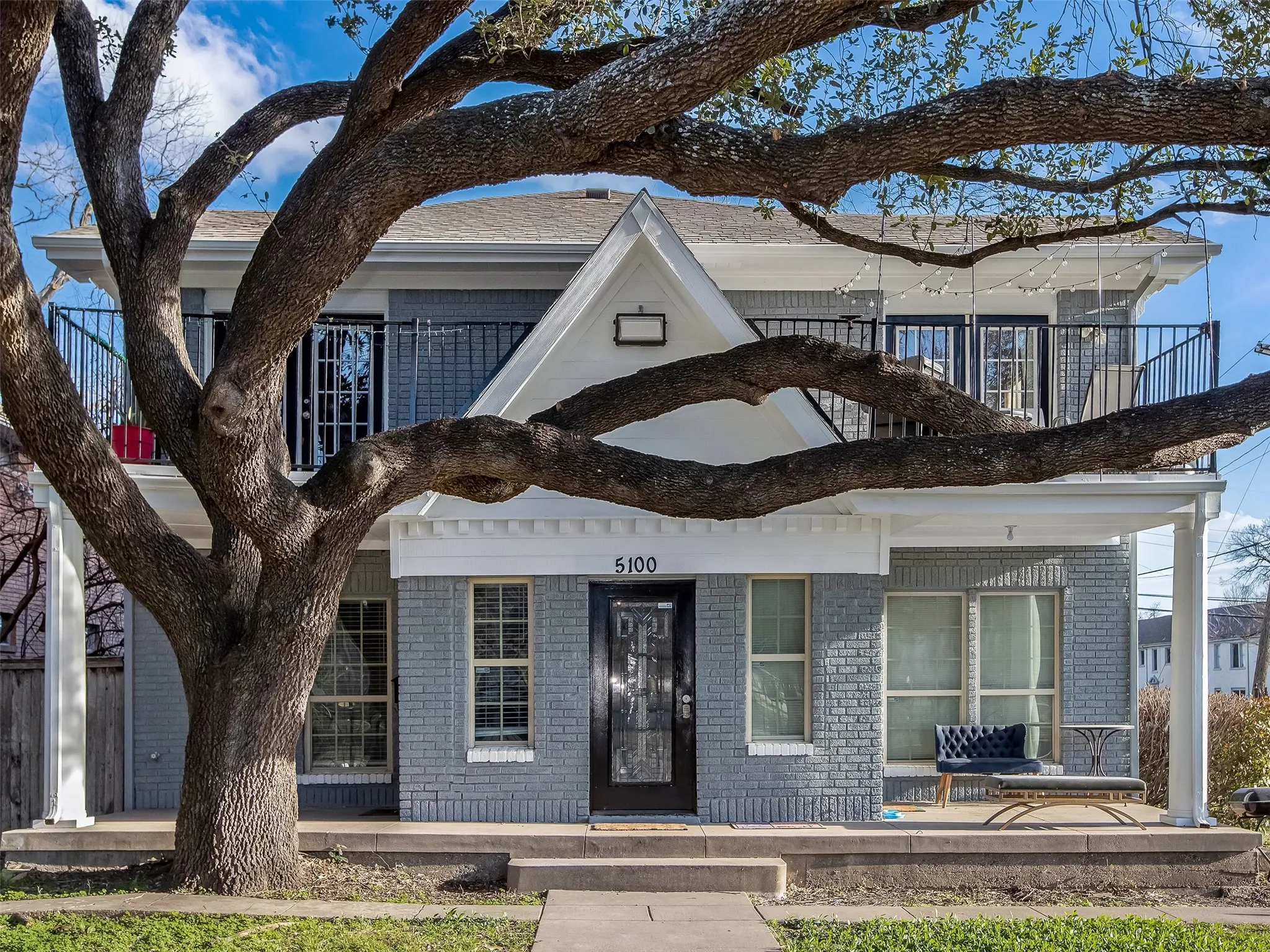 Condominium For Rent in Dallas County , 5100 Bryan Street A, Dallas, Texas 75206, 2 Bedroom, 1 Bathroom, Garage spaces, 860 Sqft, built in 1923, mls#21379476, Real Estate Agent in Dallas, Homes For Rent in Dallas county, Homes For Rent in Dallas, Realtor in Dallas Texas, Real Estate Brokerage Independent Realty Texas, Luminita Cordes Realtor