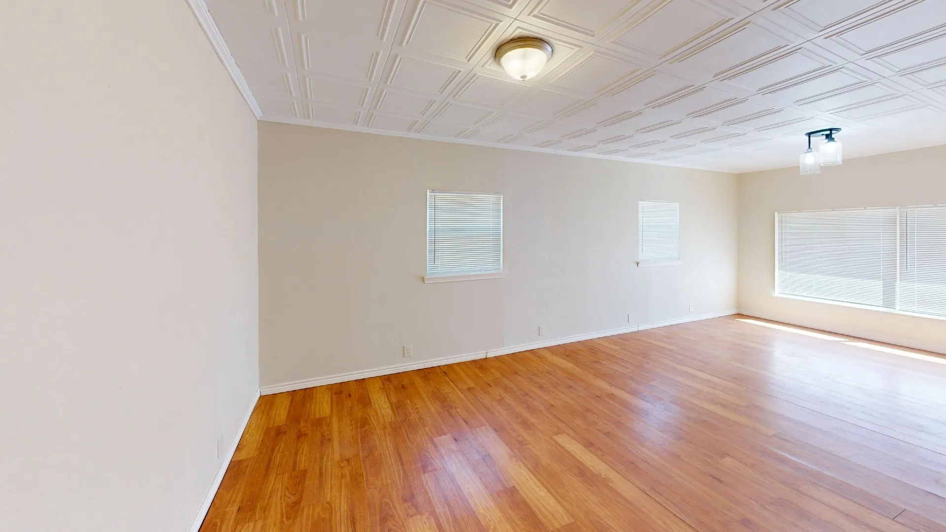Wood-finish flooring with a textured ceiling