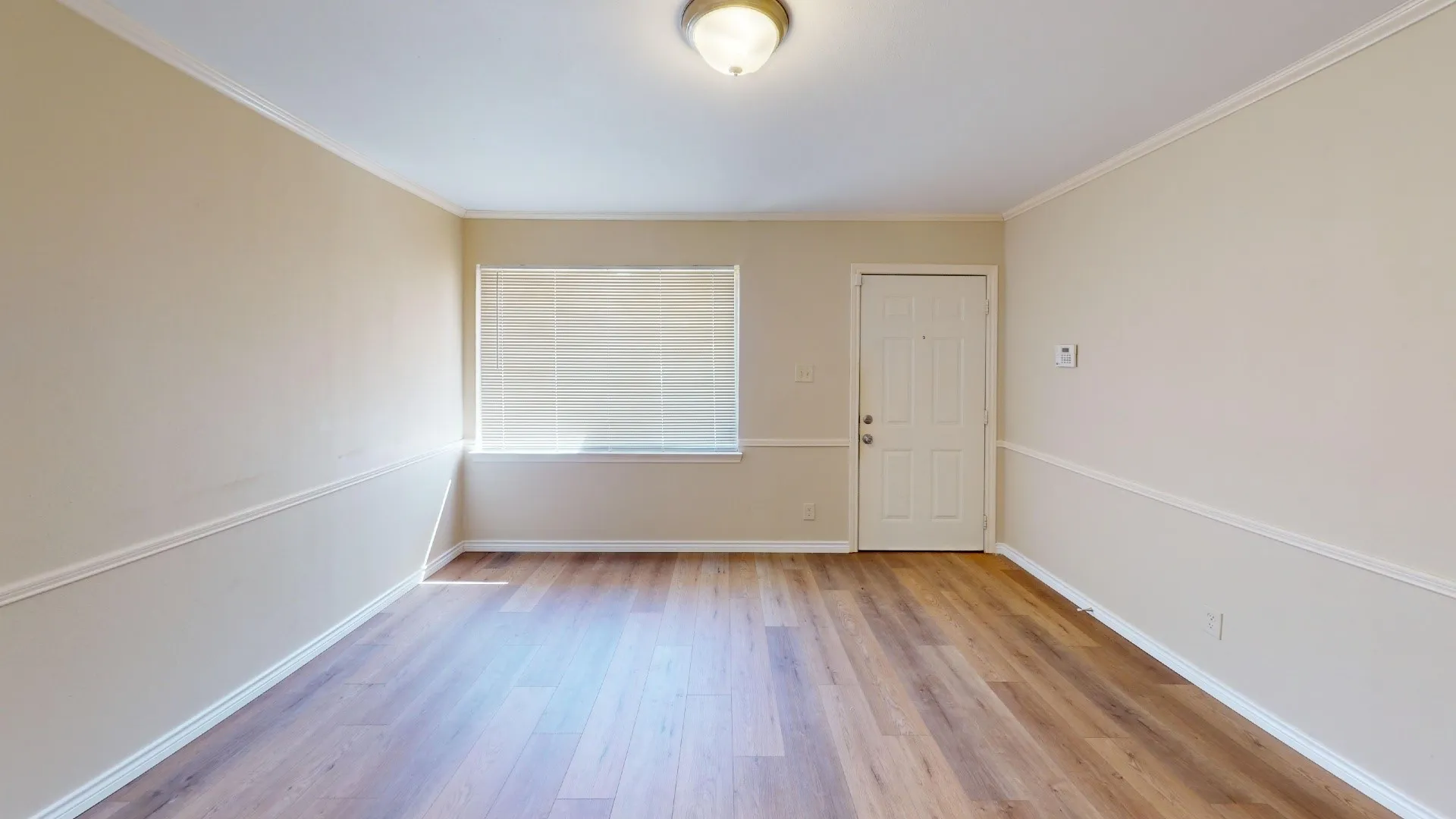 Single Family Residence For Rent in Dallas County , 12225 Schroeder Road, Dallas, Texas 75243, 3 Bedroom, 1 Bathroom, Garage spaces, 1,174 Sqft, built in 1955, mls#21379478, Real Estate Agent in Dallas, Homes For Rent in Dallas county, Homes For Rent in Dallas, Realtor in Dallas Texas, Real Estate Brokerage Independent Realty Texas, Luminita Cordes Realtor