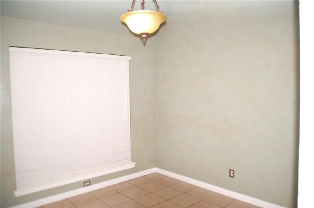Single Family Residence For Rent in Tarrant County , 1522 Cat Mountain Trail, Keller, Texas 76248, 3 Bedroom, 2 Bathroom, 2 Garage spaces, 2,401 Sqft, built in 1995, mls#21373334, Real Estate Agent in Keller, Homes For Rent in Tarrant county, Homes For Rent in Keller, Realtor in Keller Texas, Real Estate Brokerage Independent Realty Texas, Luminita Cordes Realtor